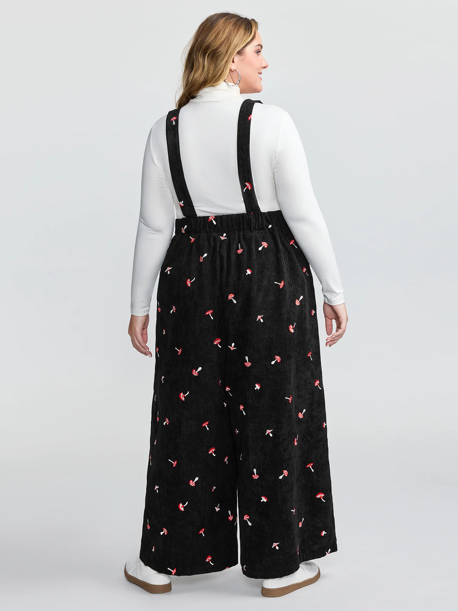 Mushroom Embroidered Textured Overall Jumpsuit - Image 4