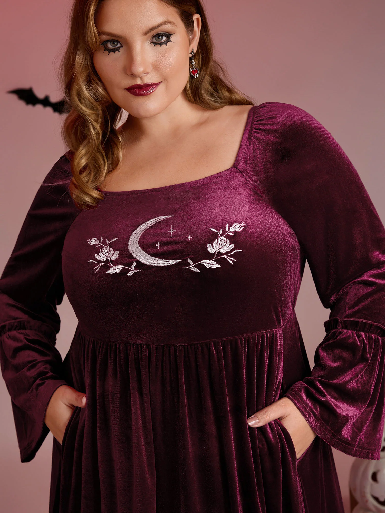 Mystical Moon Embroidery Velvet Midi Dress - Image 2