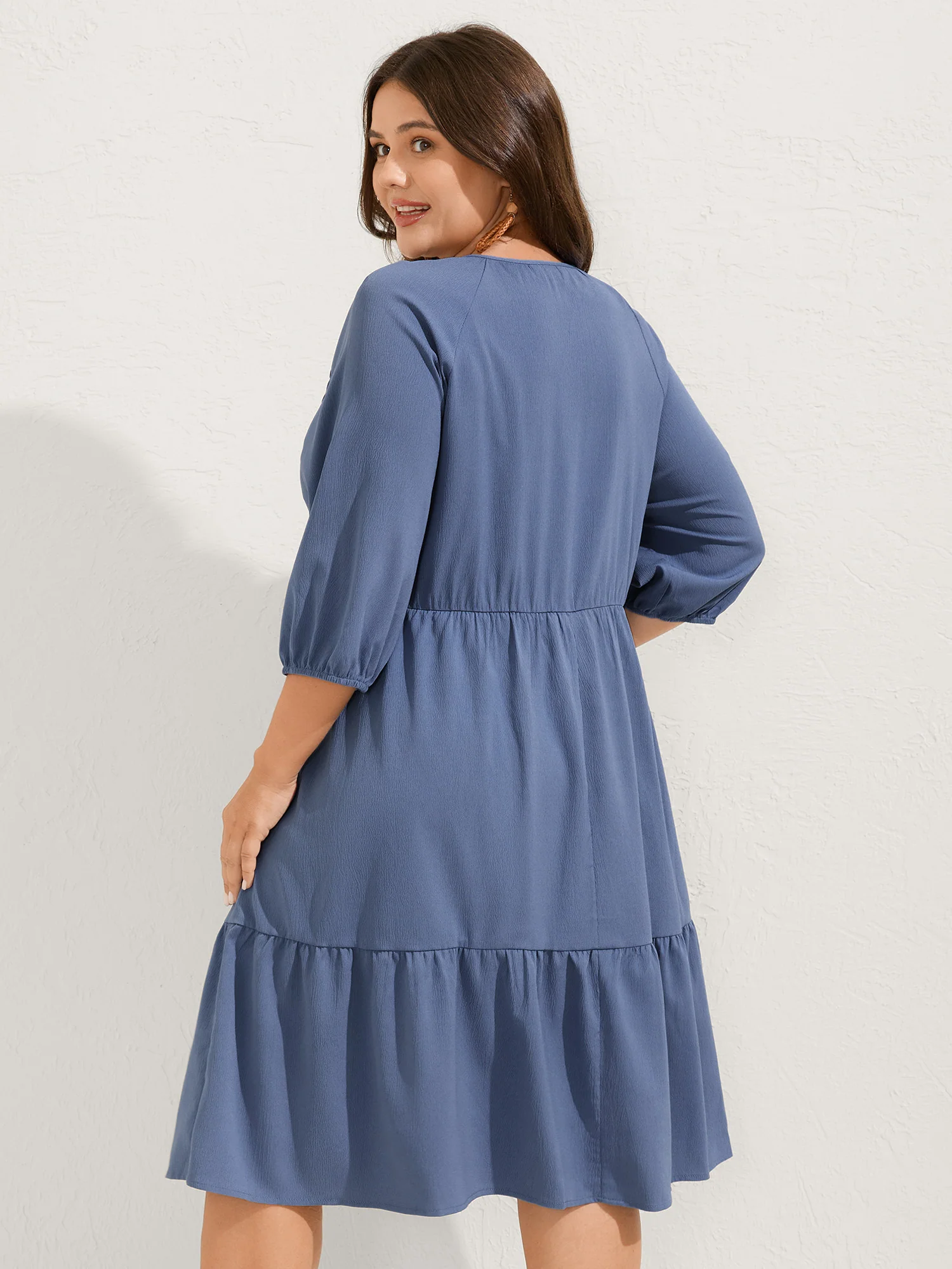 Neck-Tie Tassel Pockets Tiered Midi Dress - Image 4