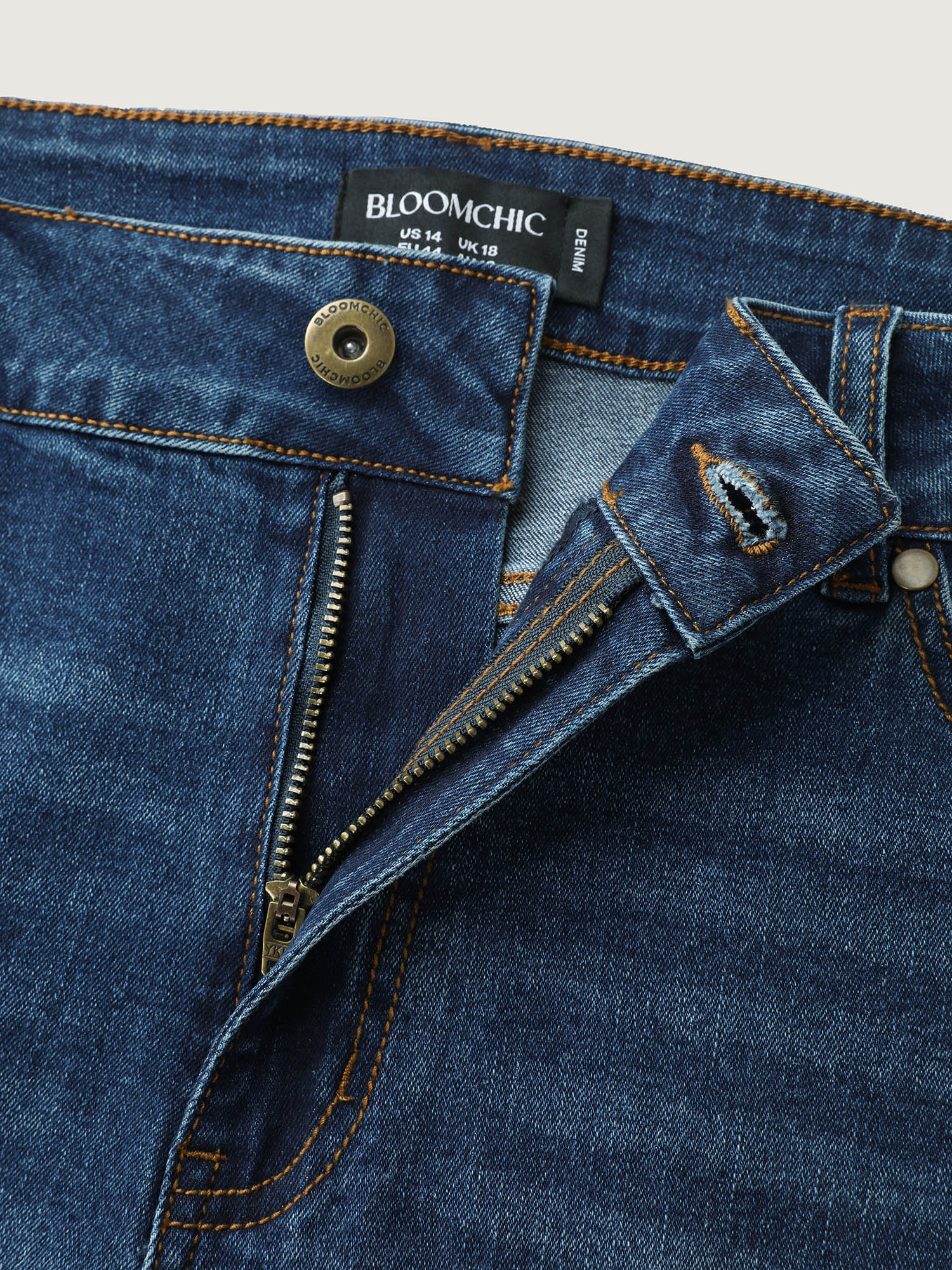 No-Gap Waist Distressed Cropped Jeans - Image 7