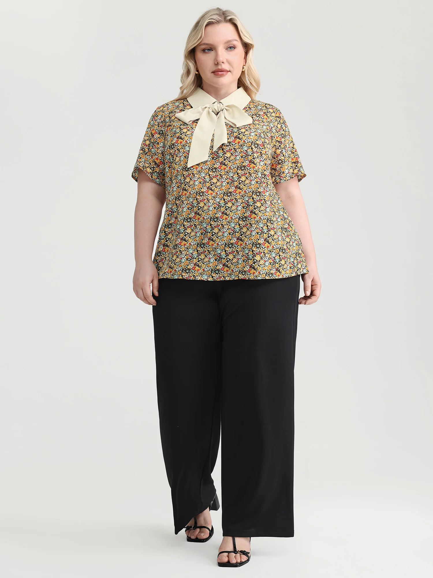 Nostalgic Floral Print Ribbon Tie Neckline Blouse - Image 3