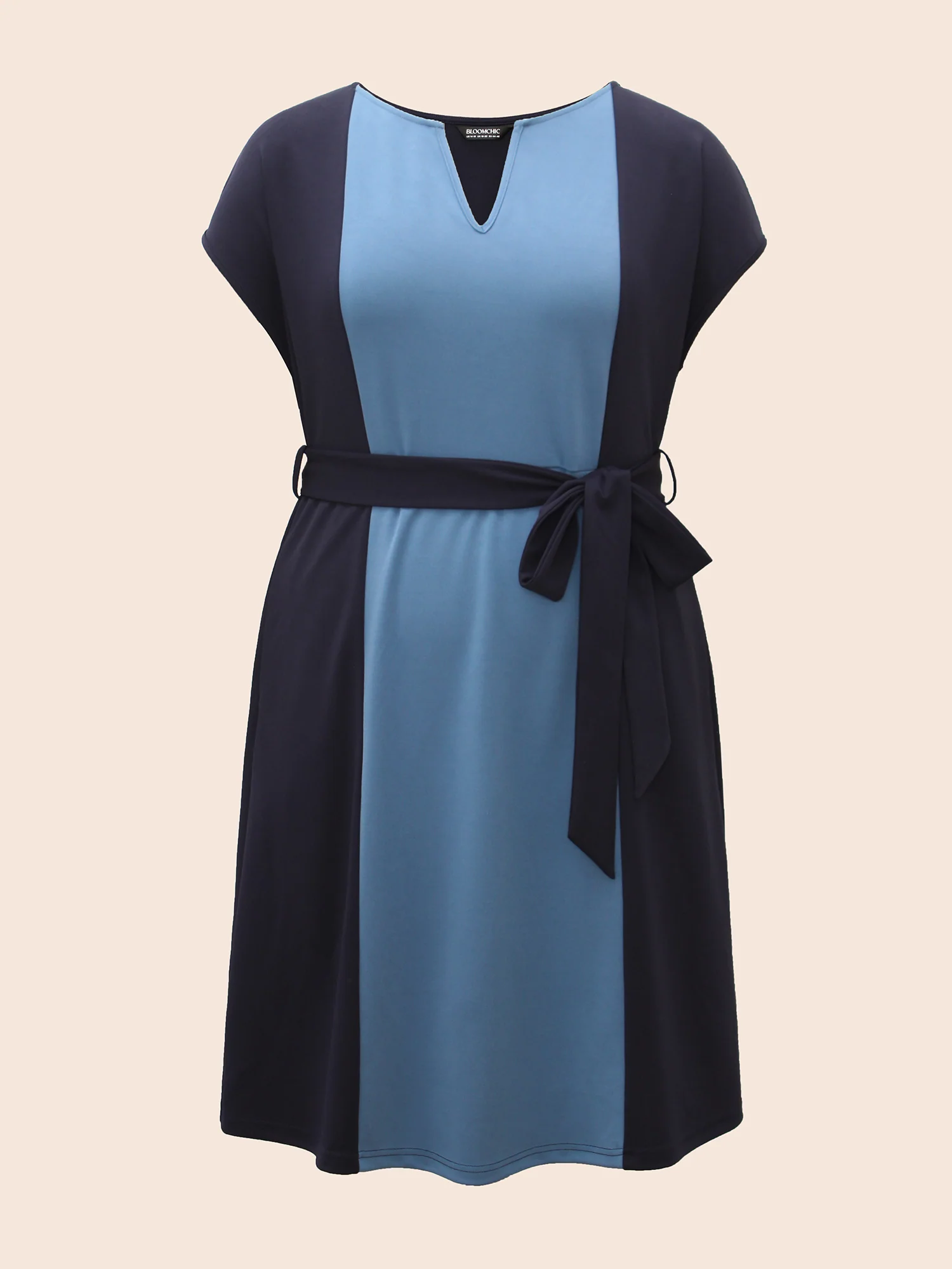 Notched Contrast Patchwork Belted Dress - Image 7