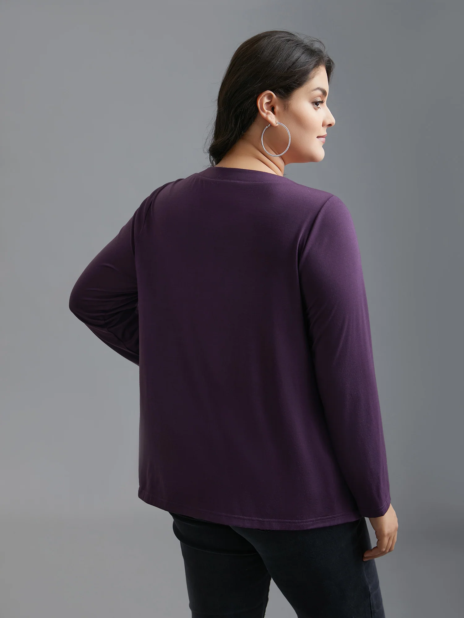 Notched Floral Embroidered Button Top - Image 4