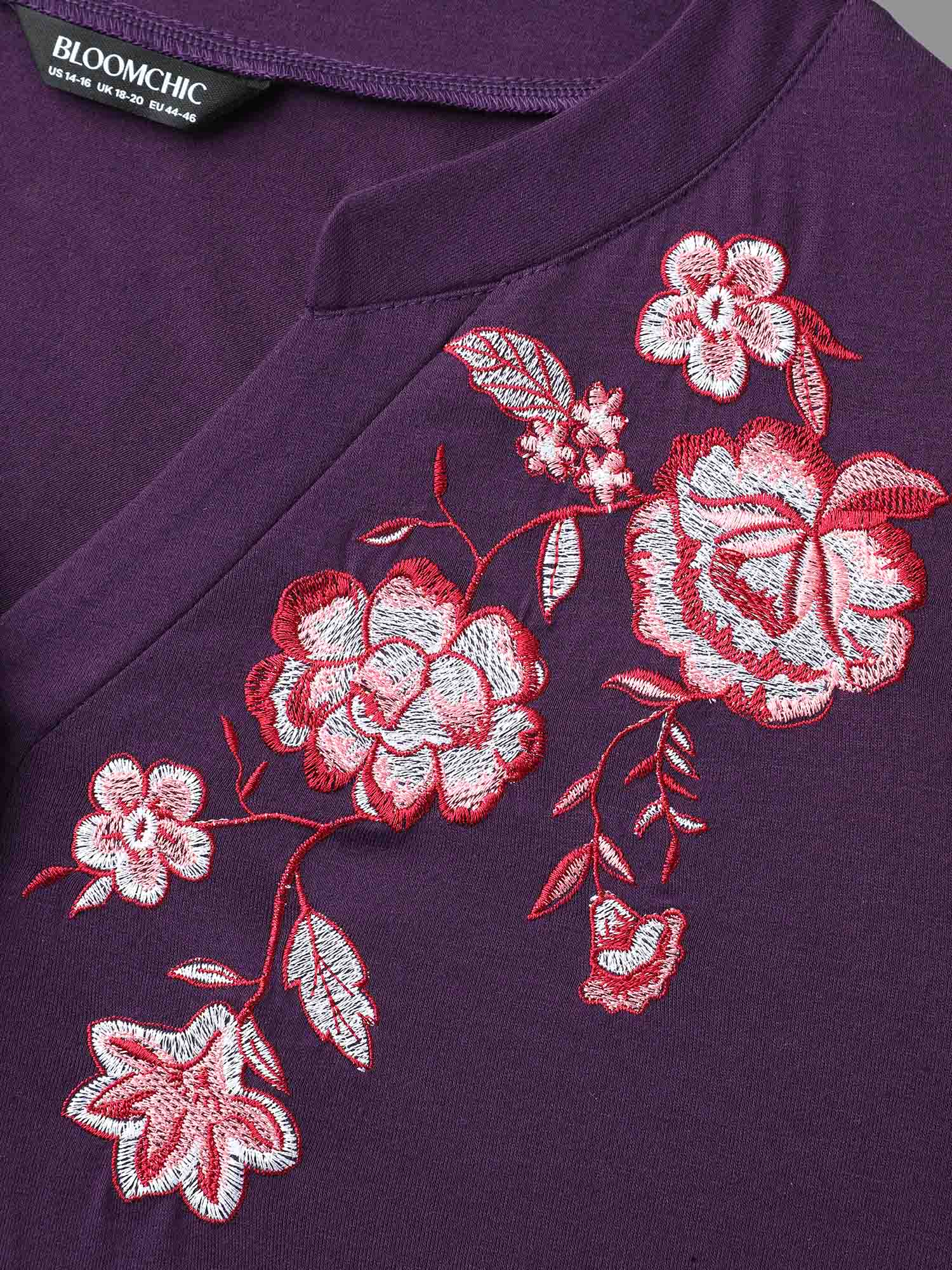 Notched Floral Embroidered Button Top - Image 6