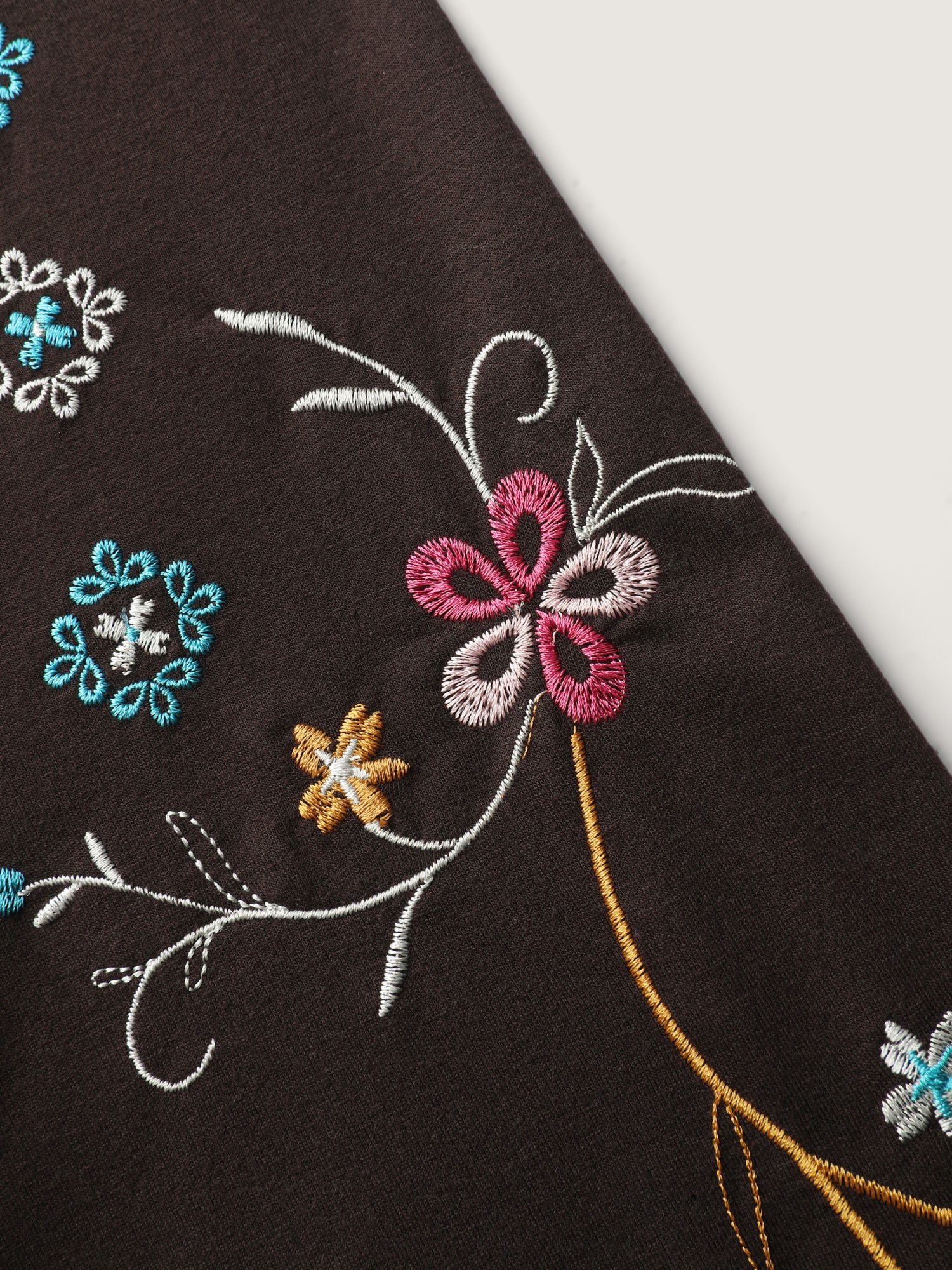 Number 07 Embroidered Relaxed-Fit Sweatshirt - Image 6
