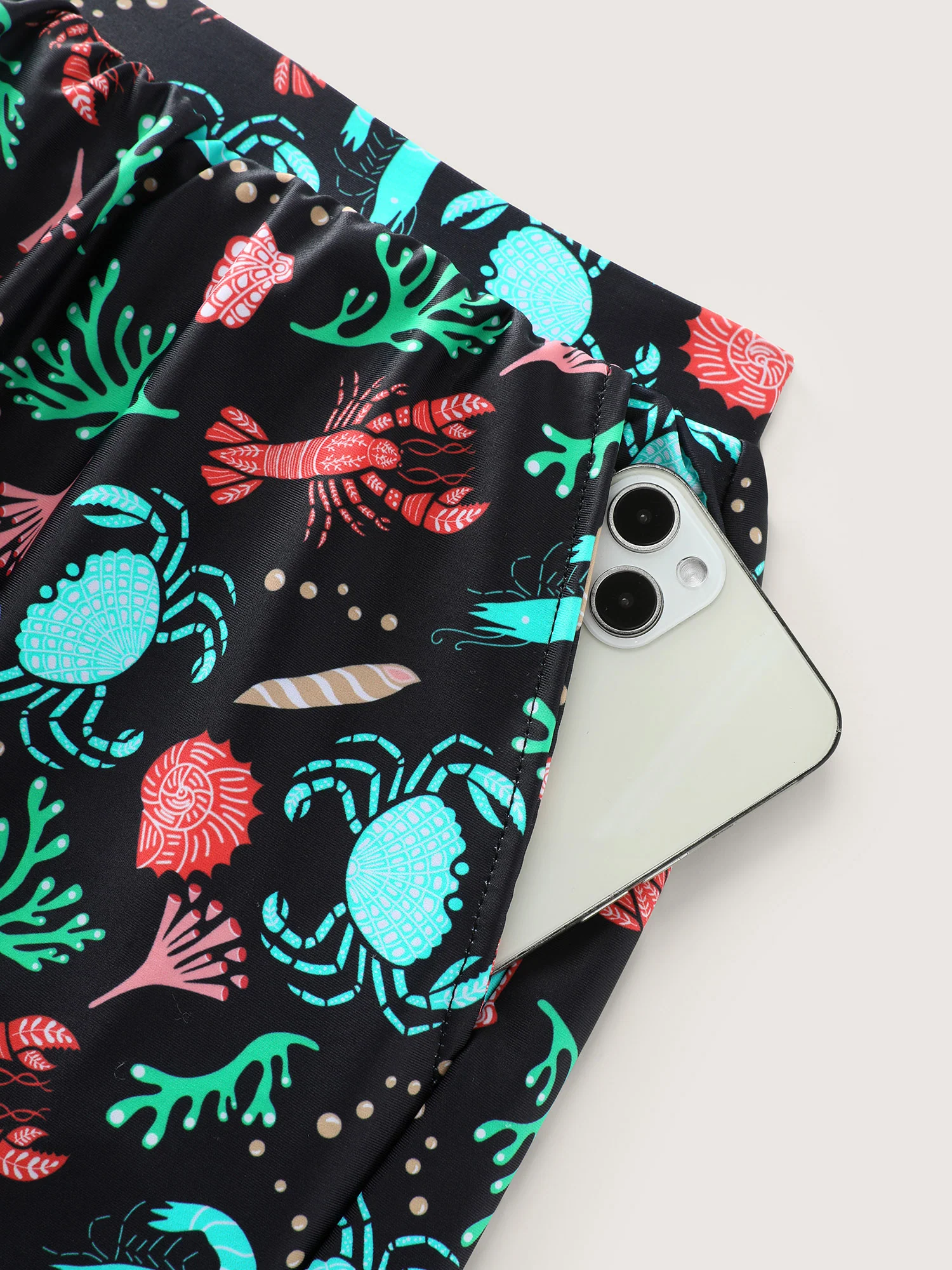 Ocean Print Pockets Swim Shorts - Image 6