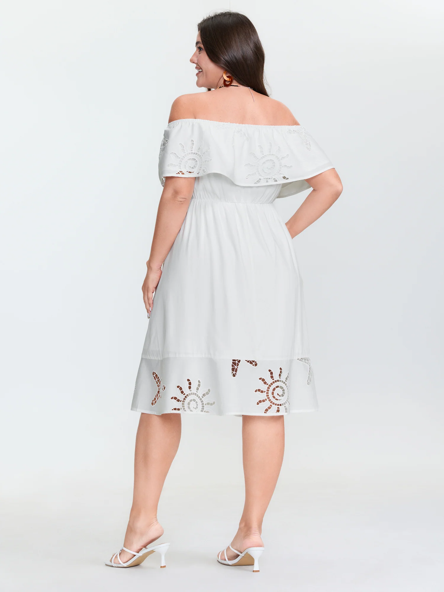 Ocean Pattern Embroidered Cut-Out Midi Dress - Image 4