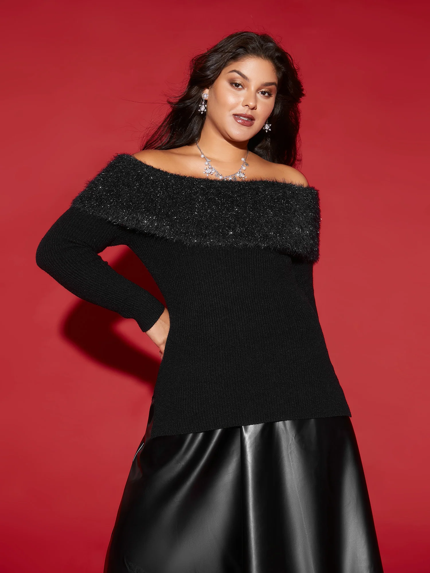 Off-Shoulder Silver Threads Detailing Pullover - Image 3