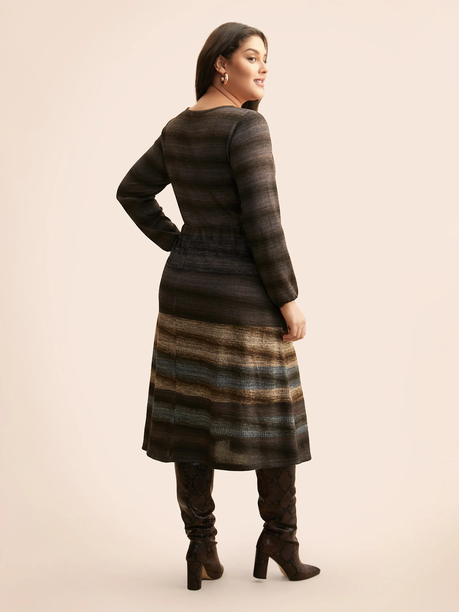 Ombre Contrast Lantern Sleeve Midi Dress - Image 4
