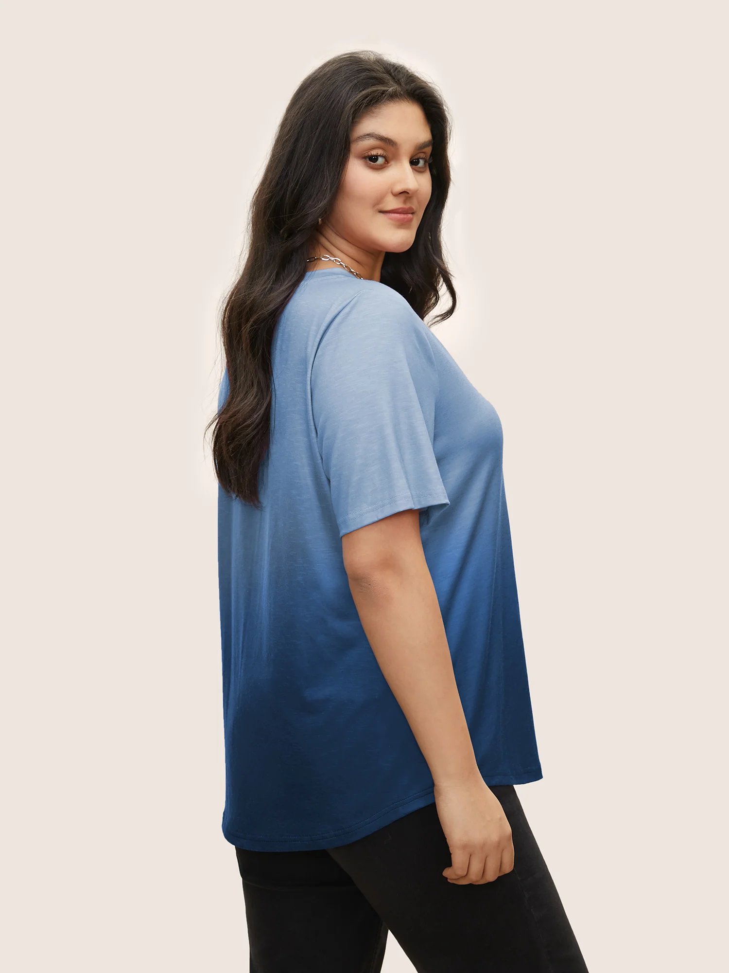 Ombre Contrast Patched Pocket T-shirt - Image 8
