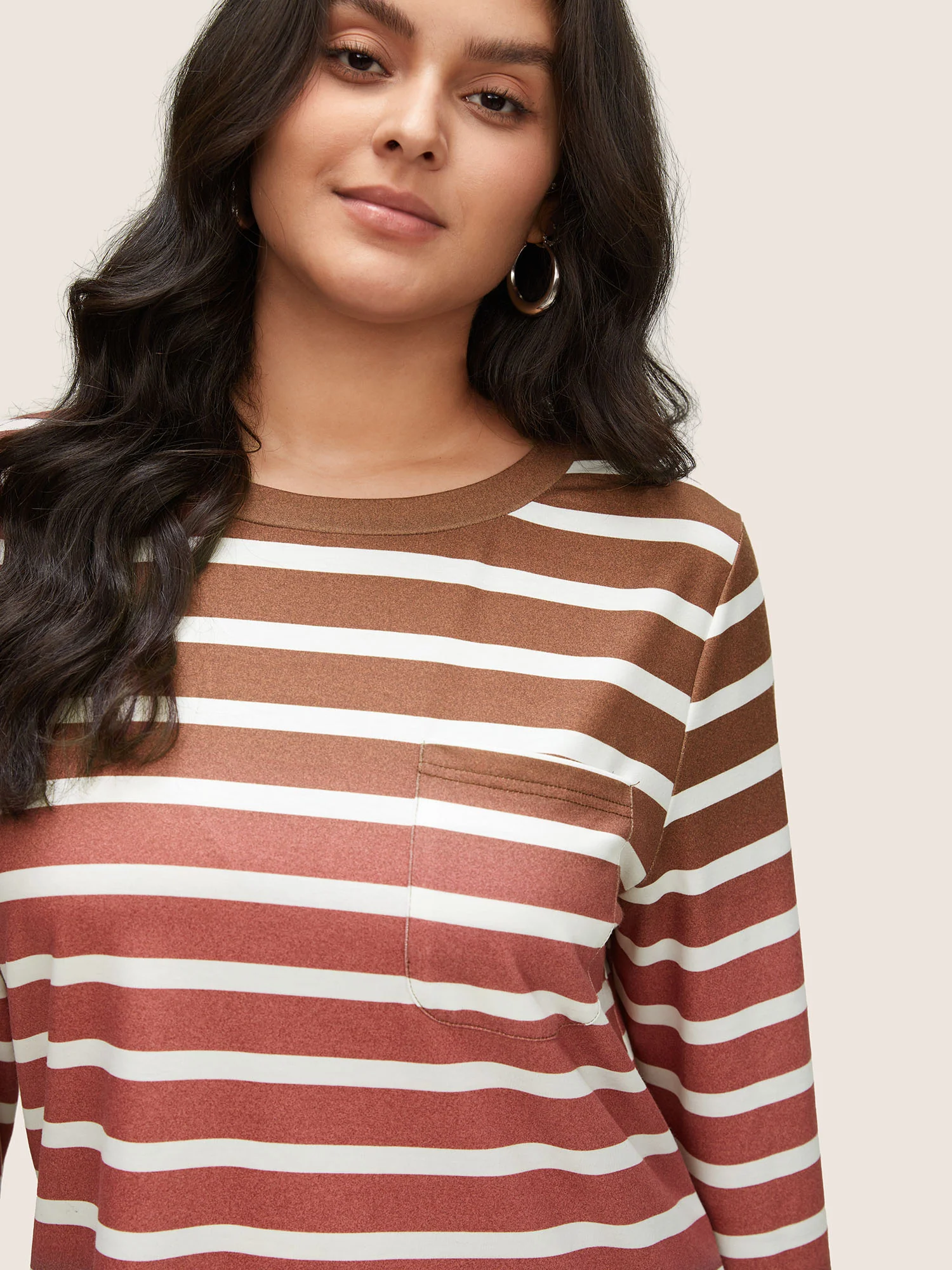 Ombre Contrast Striped Patched Pocket Sweatshirt - Image 3