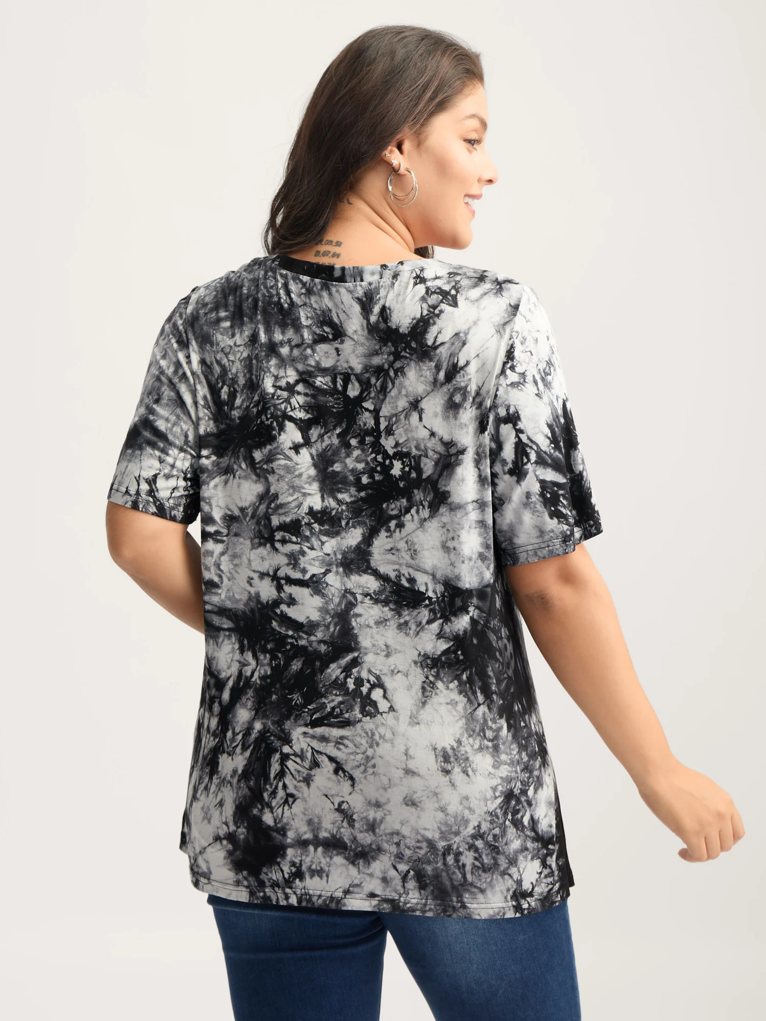 Ombre Gradient Cross-Tie Neck T-Shirt - Image 5