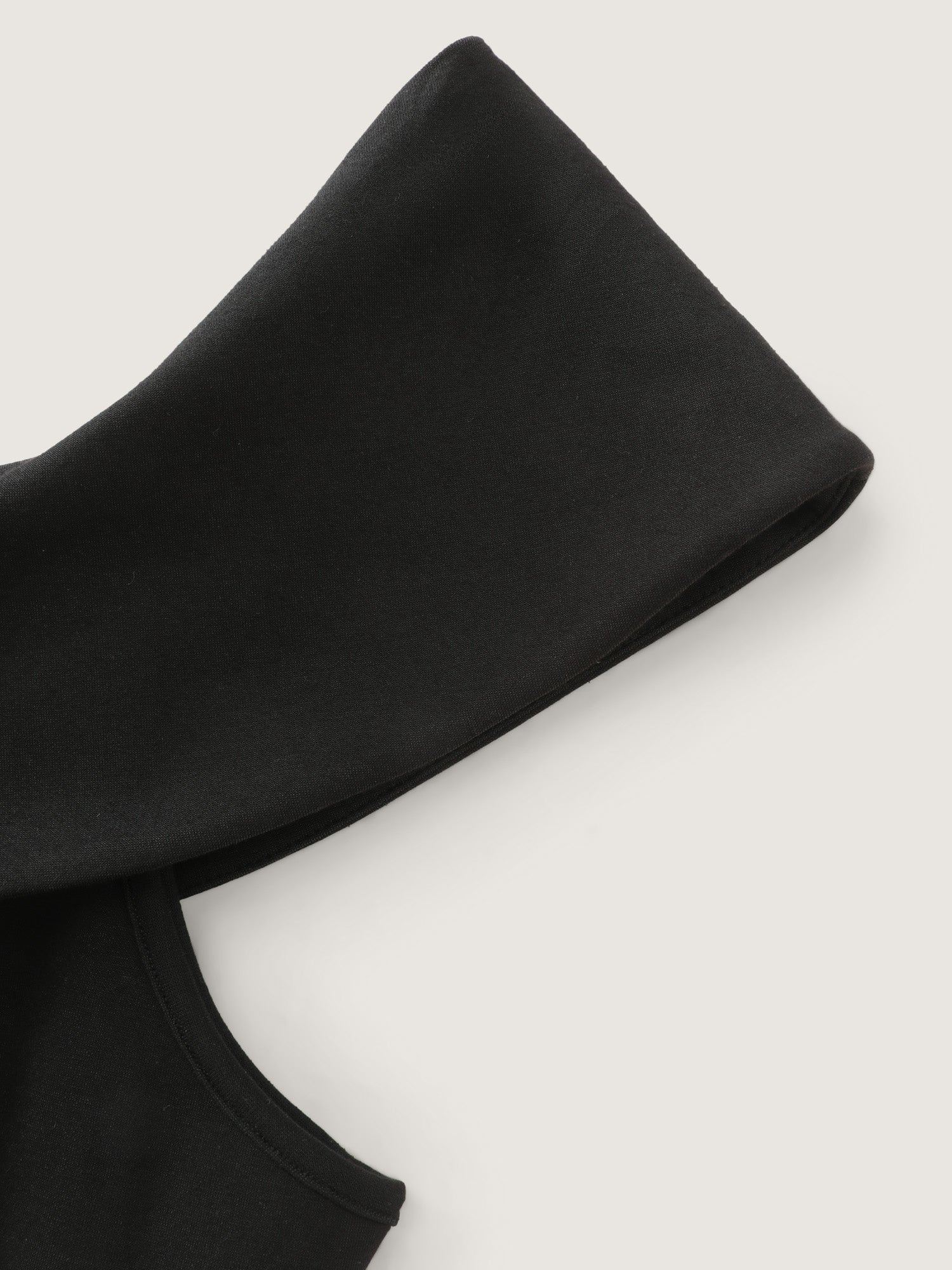 Ombre Gradient Pleated Off-Shoulder Midi Dress - Image 5