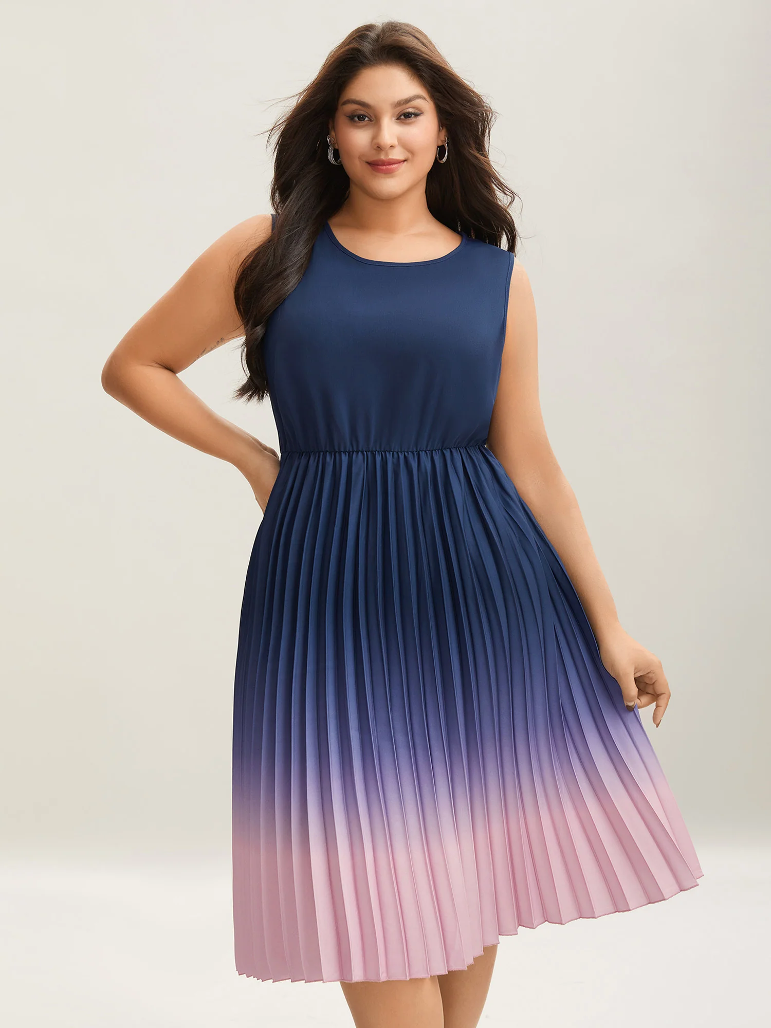 Ombre Gradient Pleated Sleeveless Midi Dress - Image 3