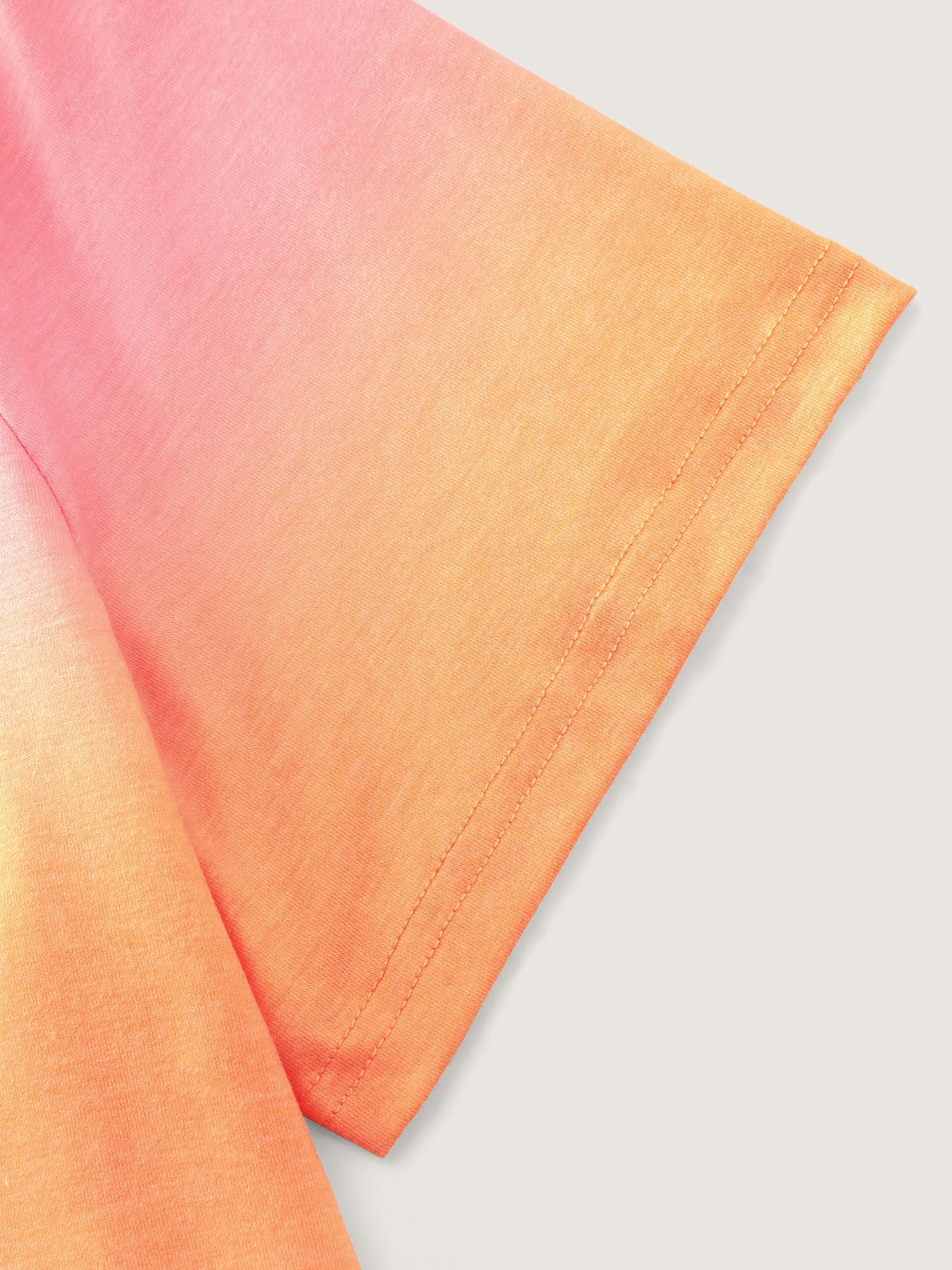 Ombre Gradient Round Neck T-Shirt - Image 6