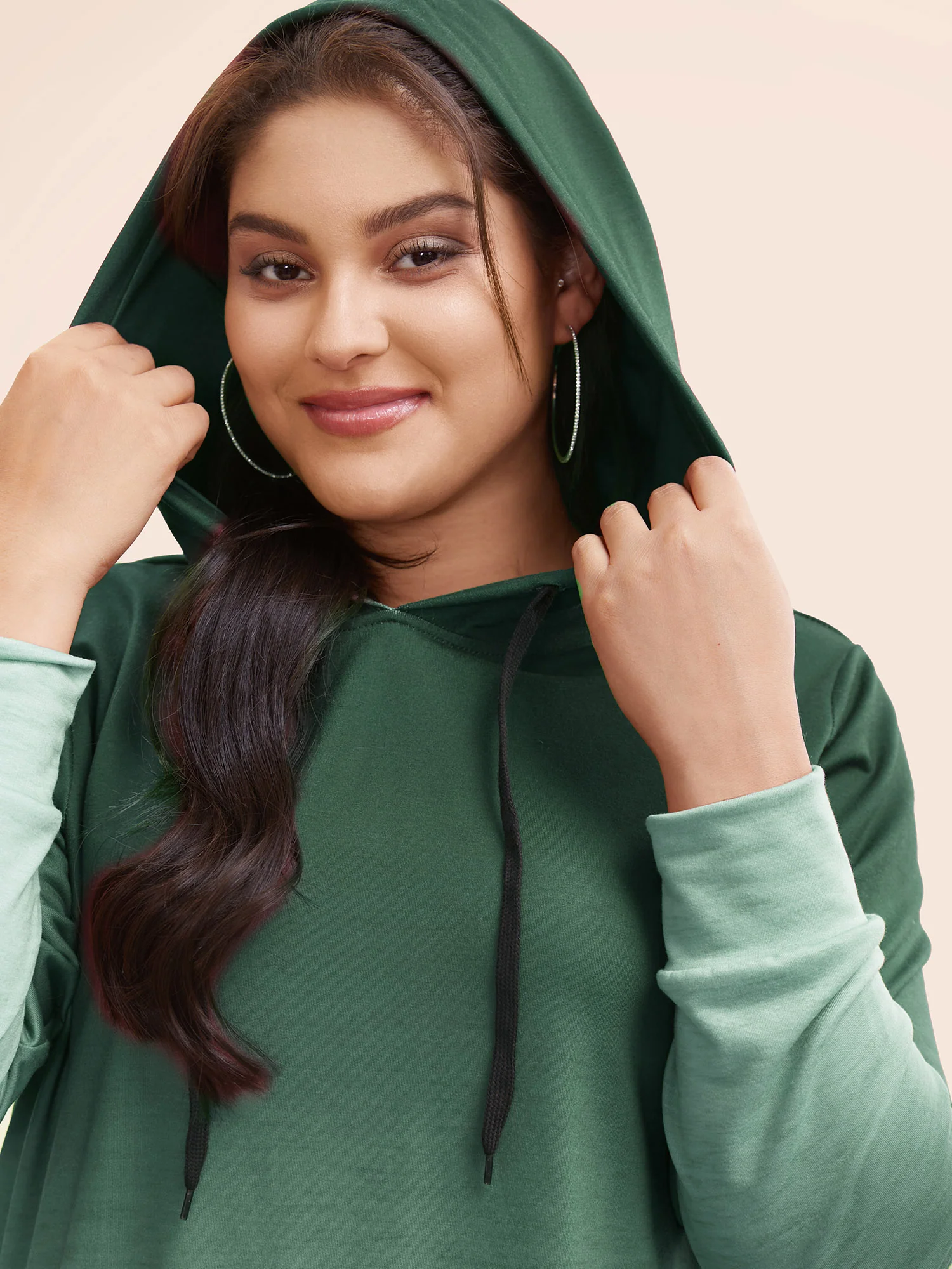 Ombre Pocket Drawstring Hooded Sweatshirt - Image 11