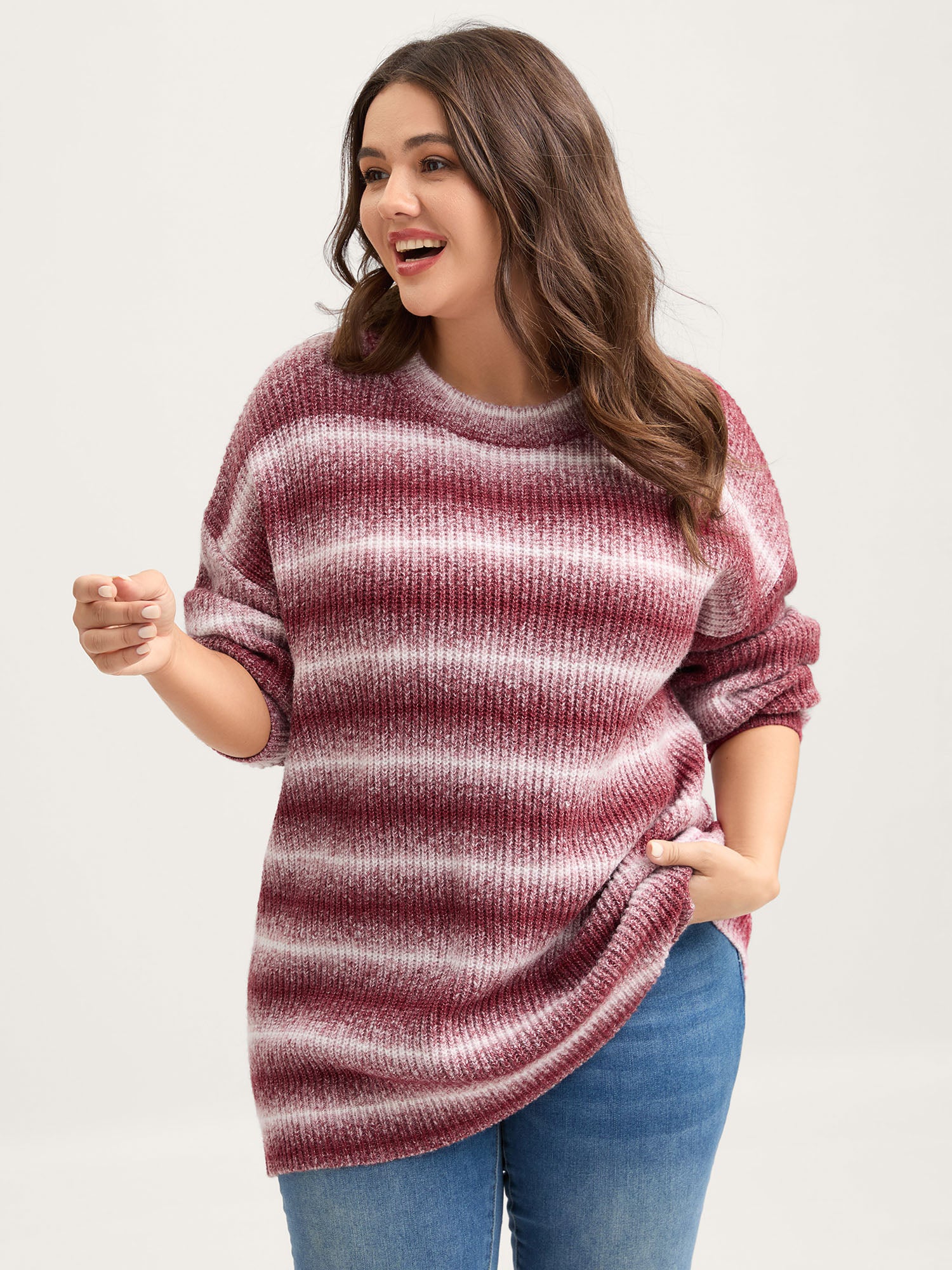 Ombre Tissue Textured Round Neck Pullover - Image 2