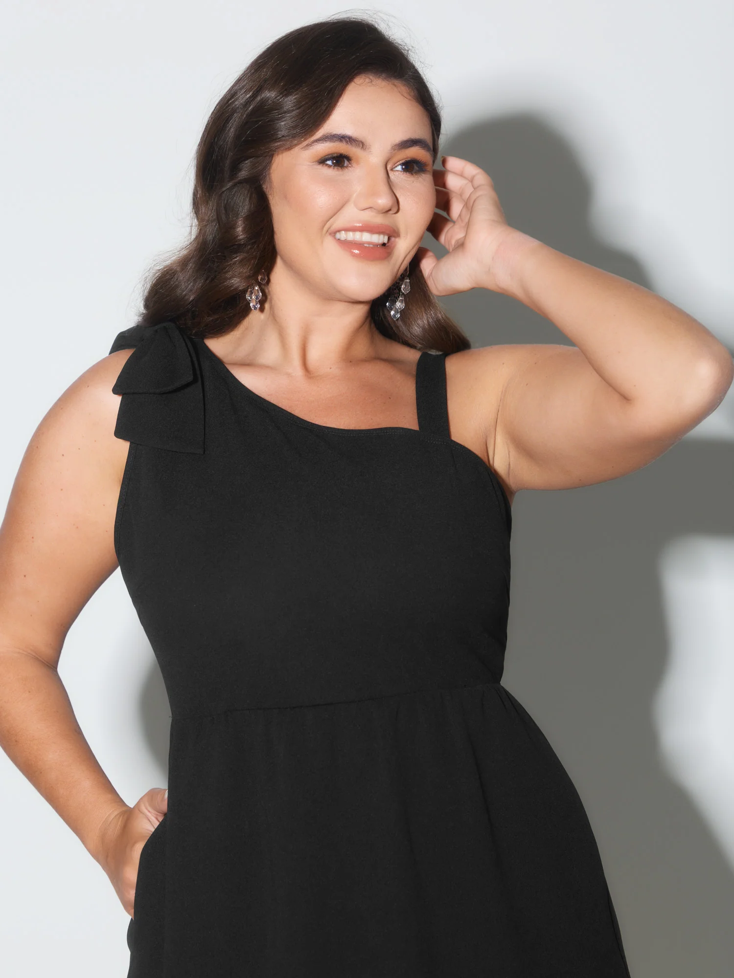 One-Shoulder Asymmetrical Hem Midi Dress - Image 2
