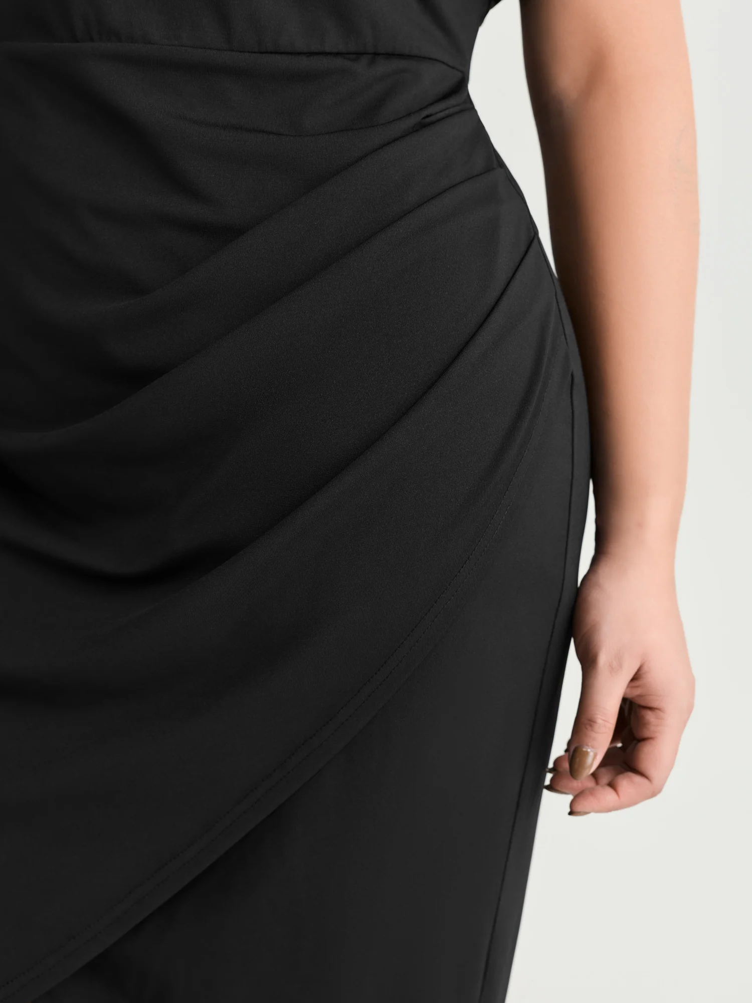 One-Shoulder Draped Sheath Midi Dress - Image 3