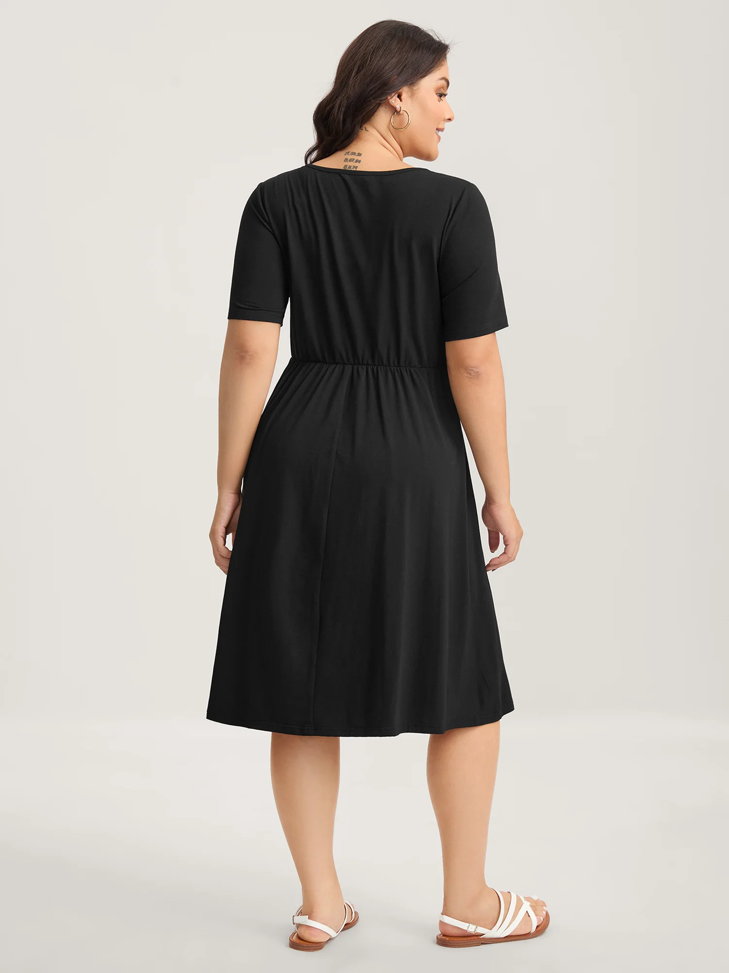 Overlap Bodice Solid Knit Pockets Midi Dress - Image 3