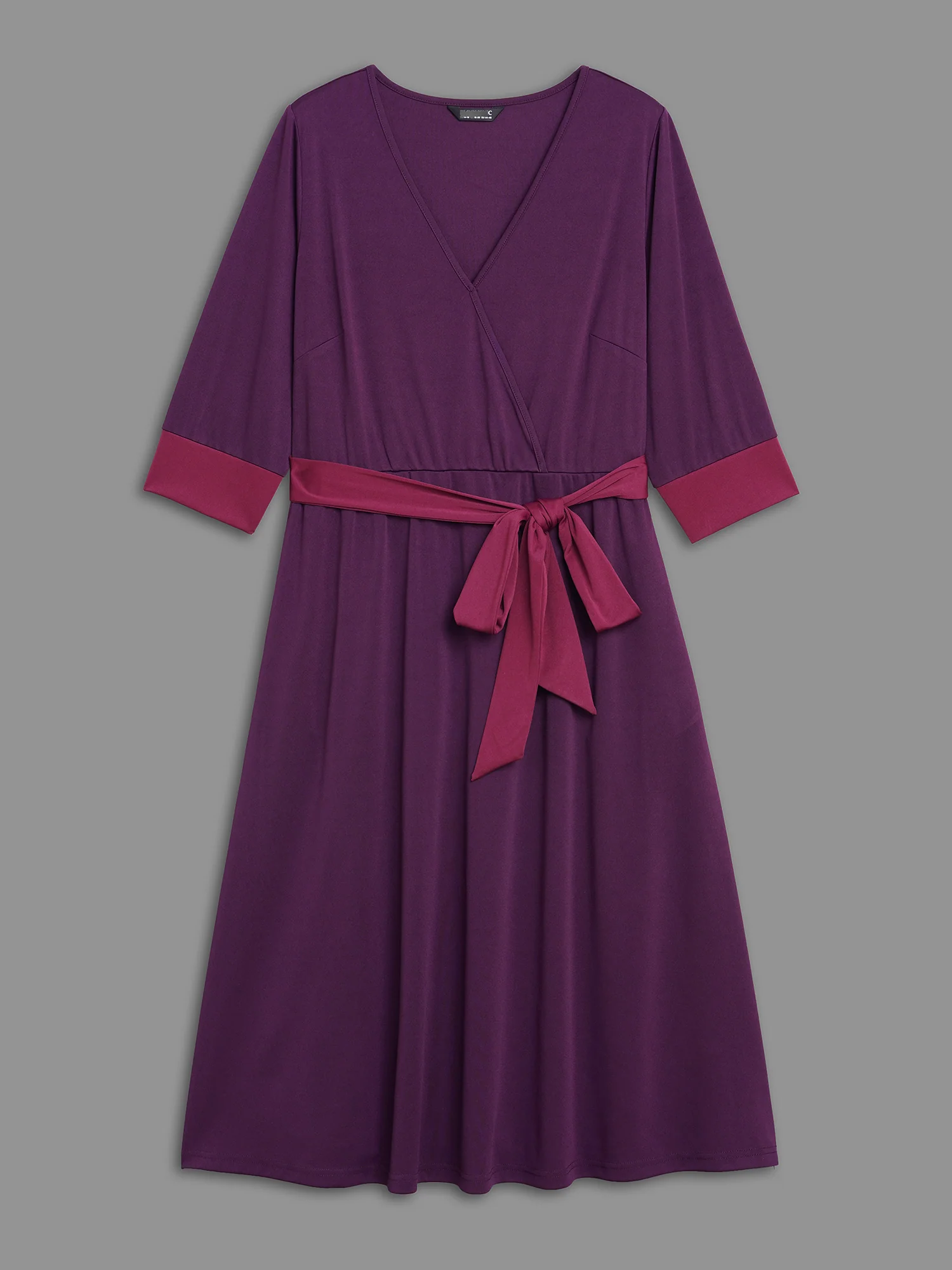 Overlap Collar Contrast Belted Midi Dress - Image 7