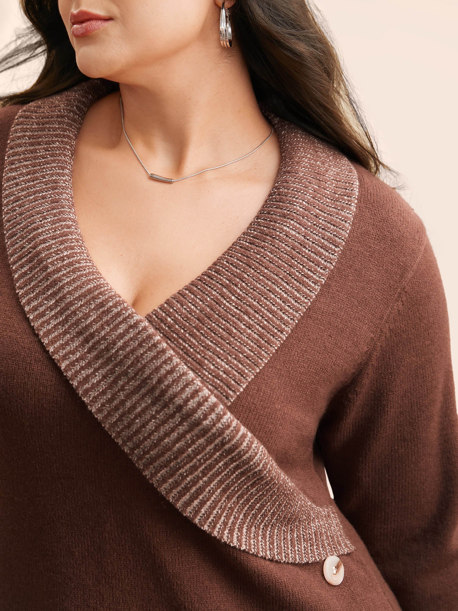 Overlap Collar Contrast Button Detail Pullover - Image 4