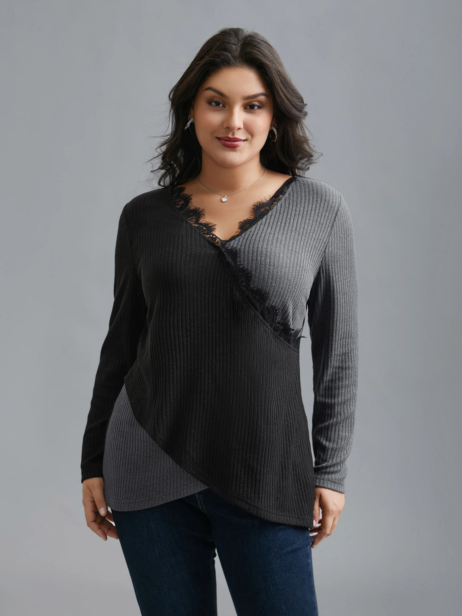 Overlap Collar Lace Trim Stitch T-Shirt - Image 4