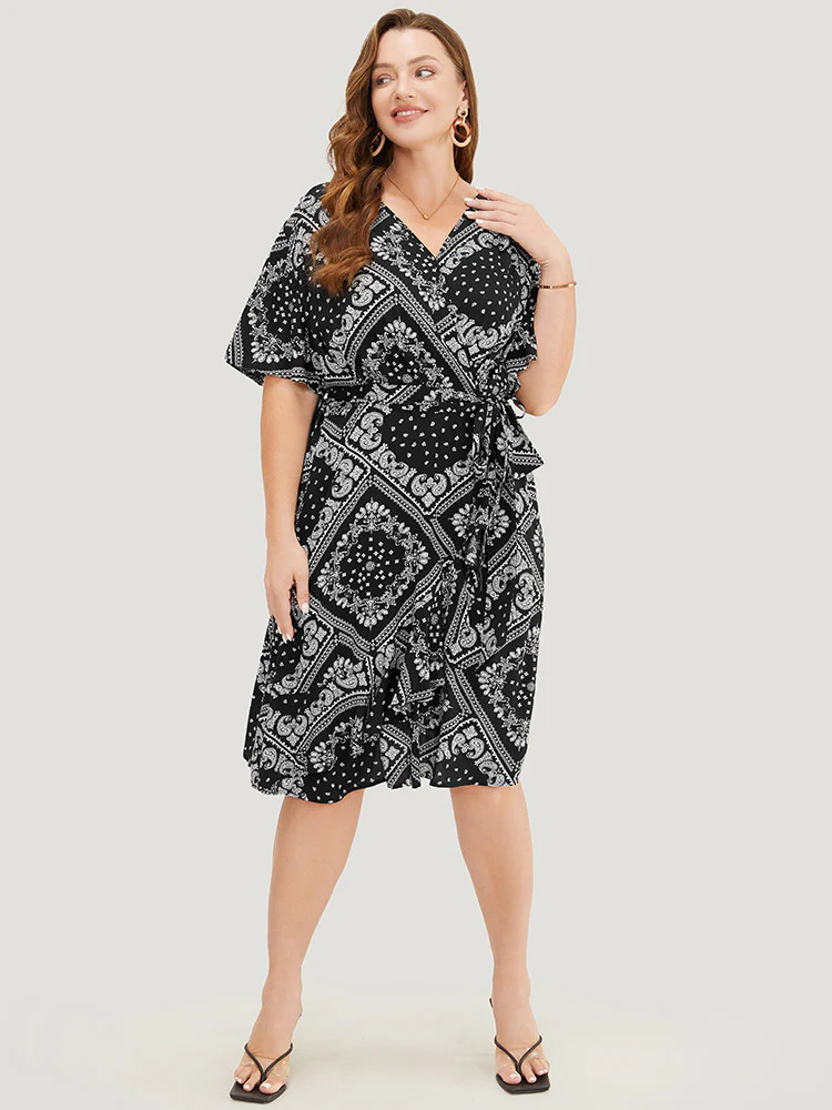 Paisley Print Pocket Belted Wrap Flutter Sleeve Dress - Image 3