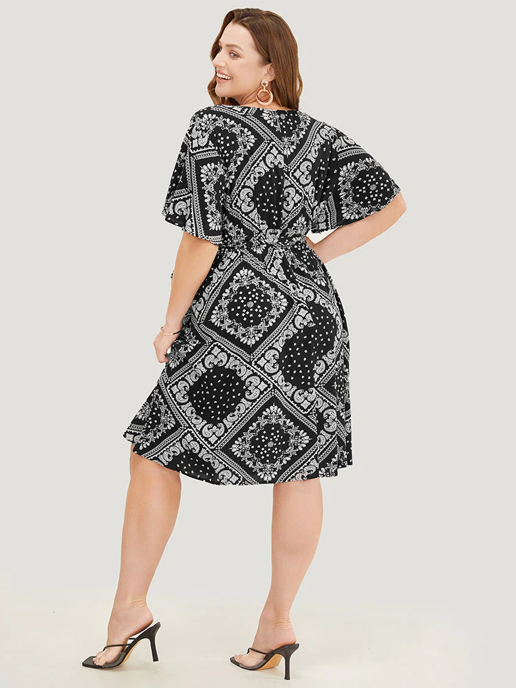Paisley Print Pocket Belted Wrap Flutter Sleeve Dress - Image 5