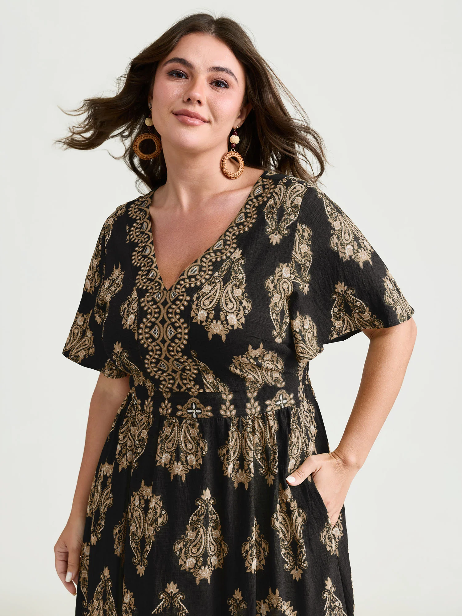 Paisley Print Pockets Shirred Waist Maxi Dress - Image 9