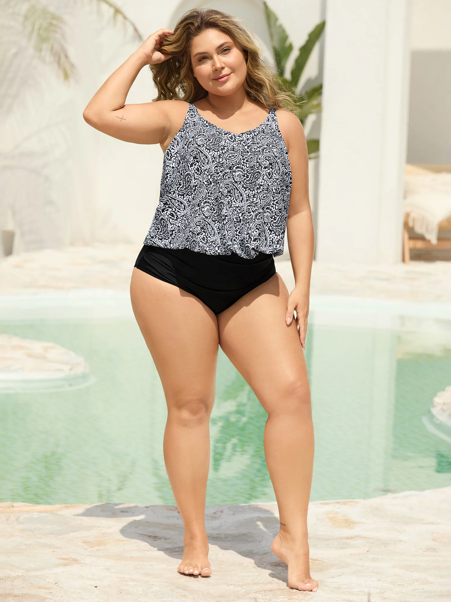 Paisley Print Ruched One-Piece Swimsuit - Image 3