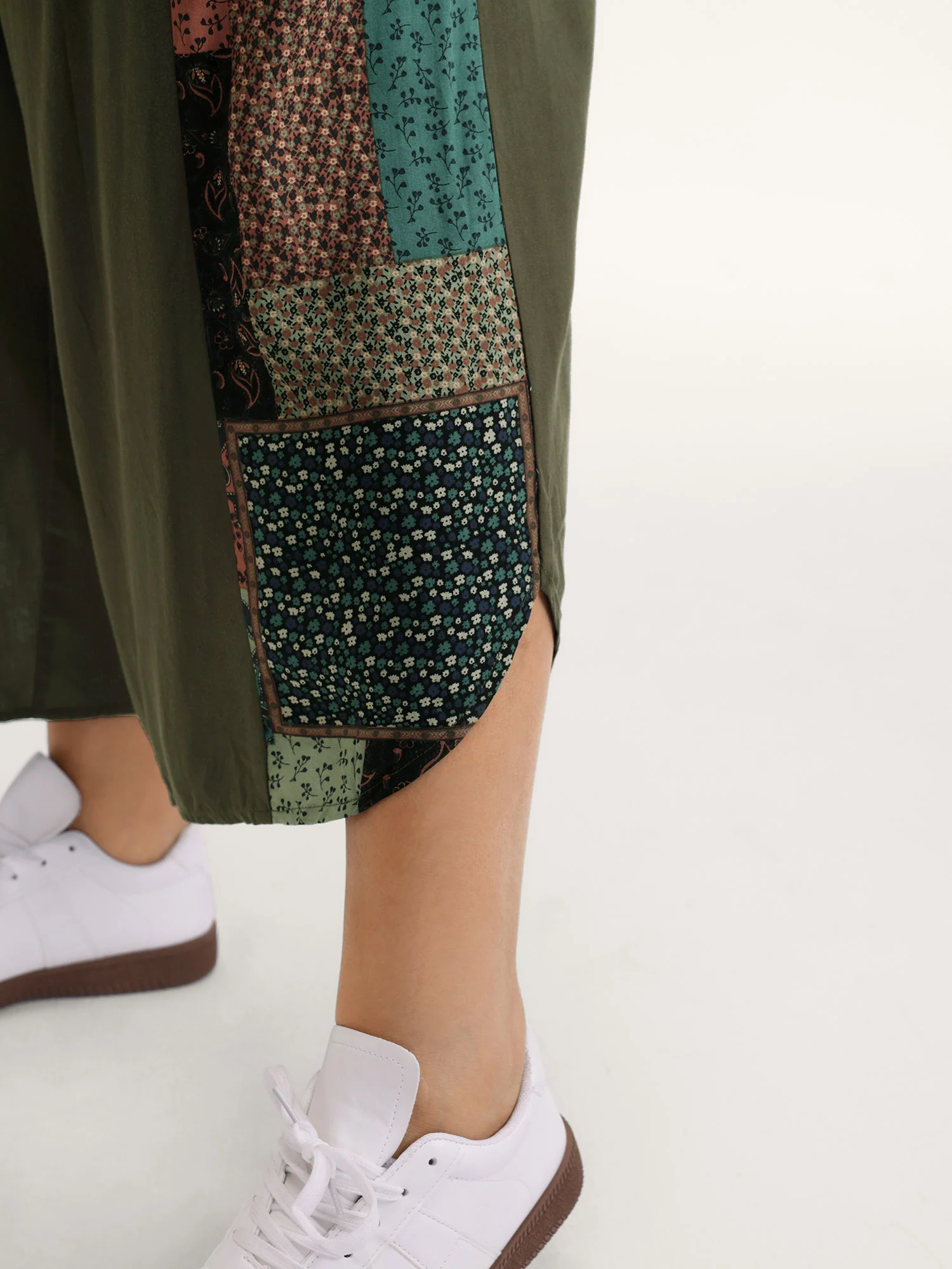 Patch Print Drawstring Wide-Leg Pants - Image 6