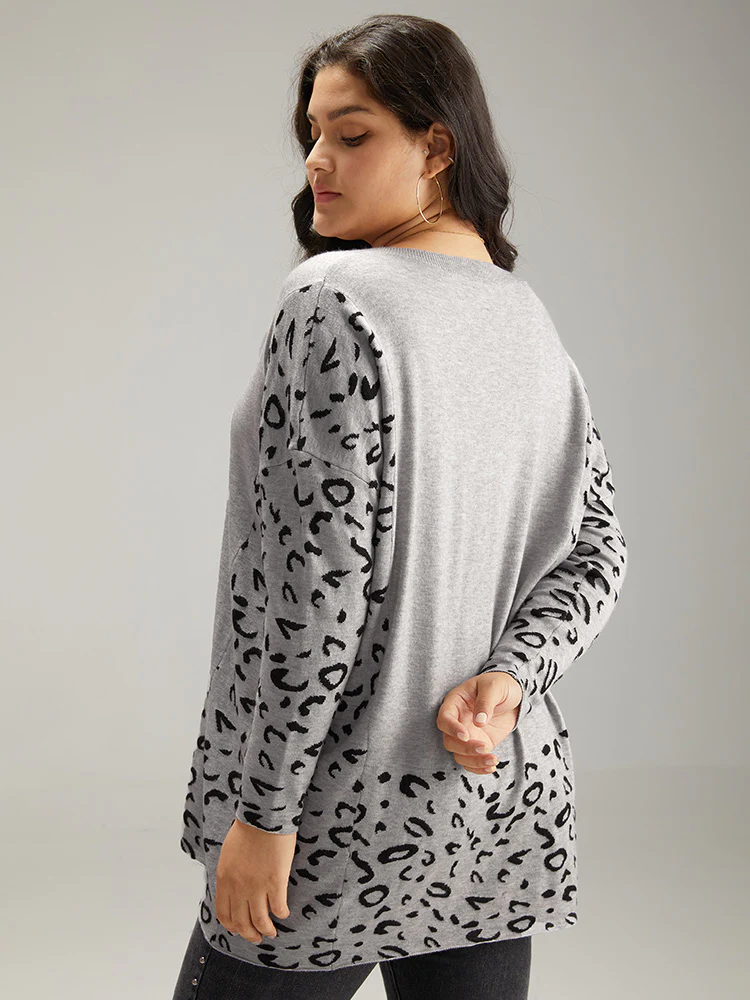 Patchwork Leopard Print V Neck Pullover - Image 2