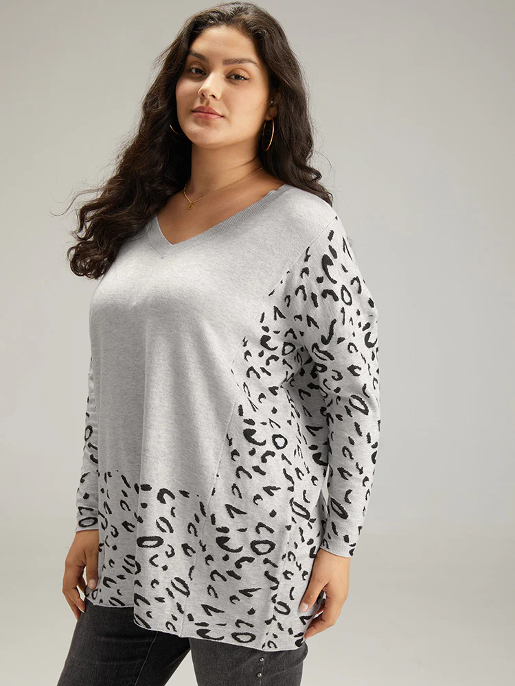 Patchwork Leopard Print V Neck Pullover - Image 3
