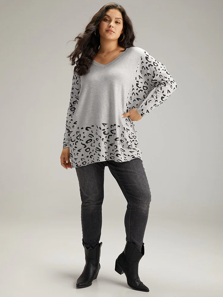 Patchwork Leopard Print V Neck Pullover - Image 4