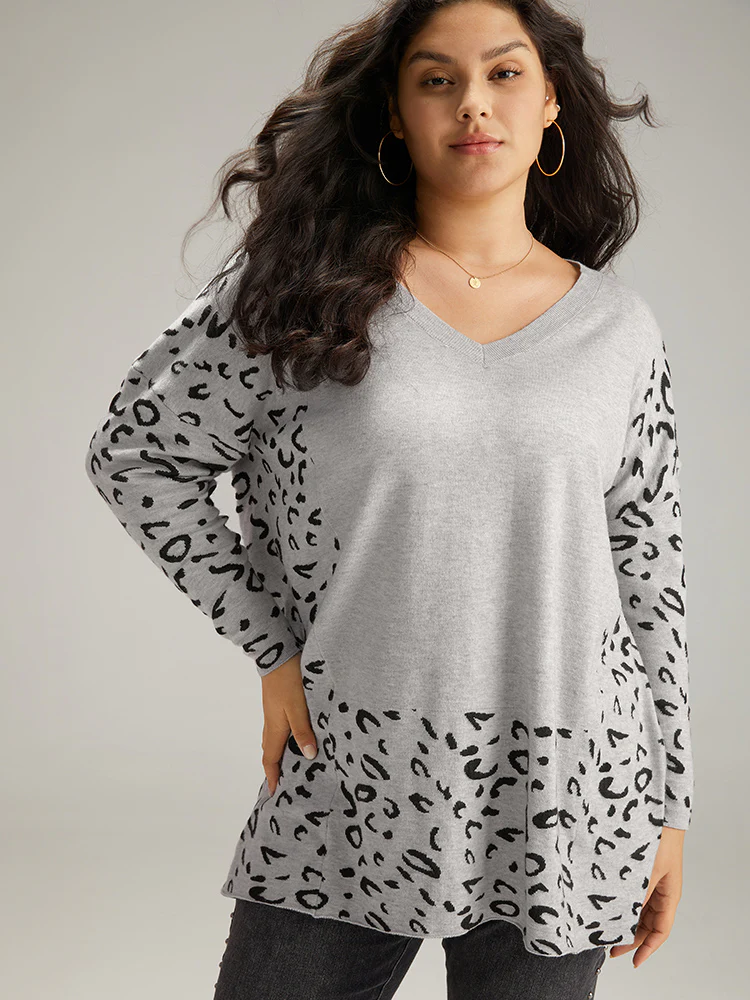 Patchwork Leopard Print V Neck Pullover - Image 5