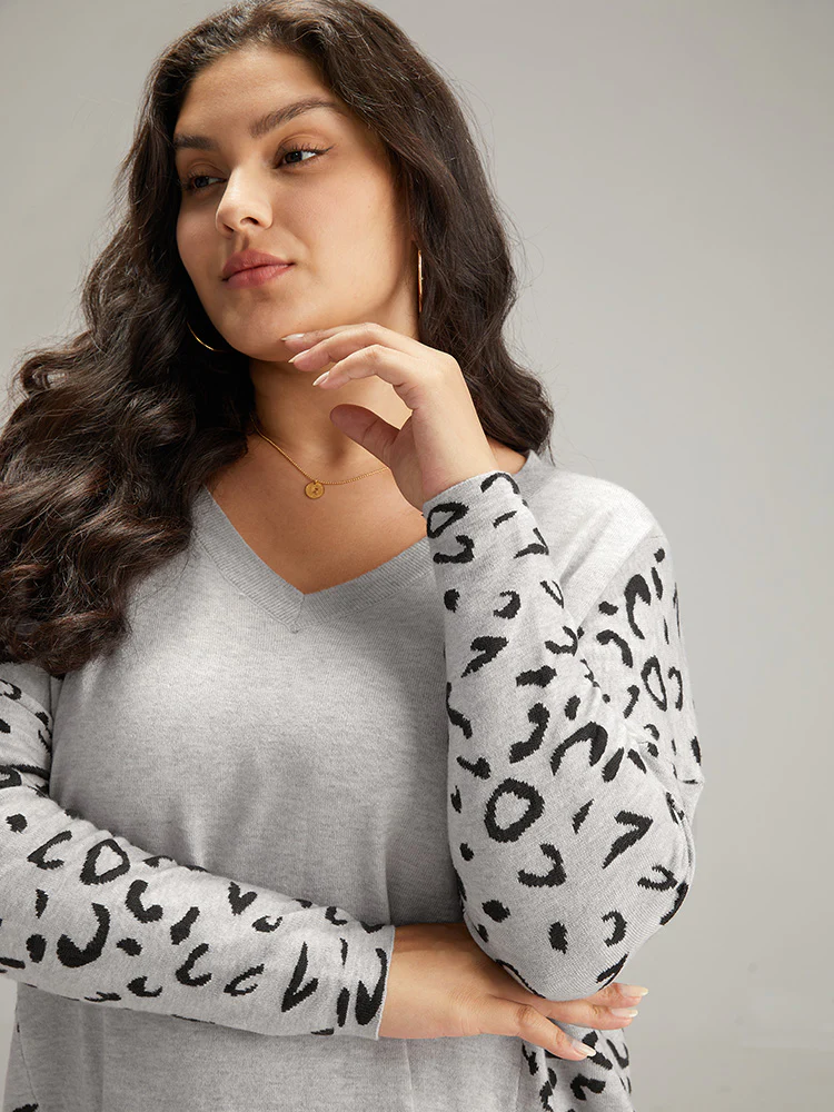 Patchwork Leopard Print V Neck Pullover - Image 6