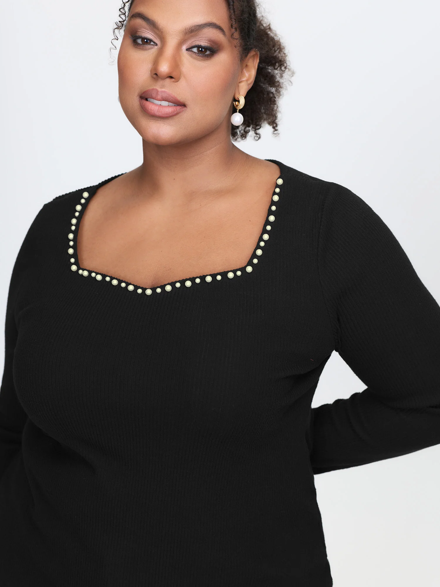 Pearl Detail Neckline Textured Fitted T-Shirt - Image 2