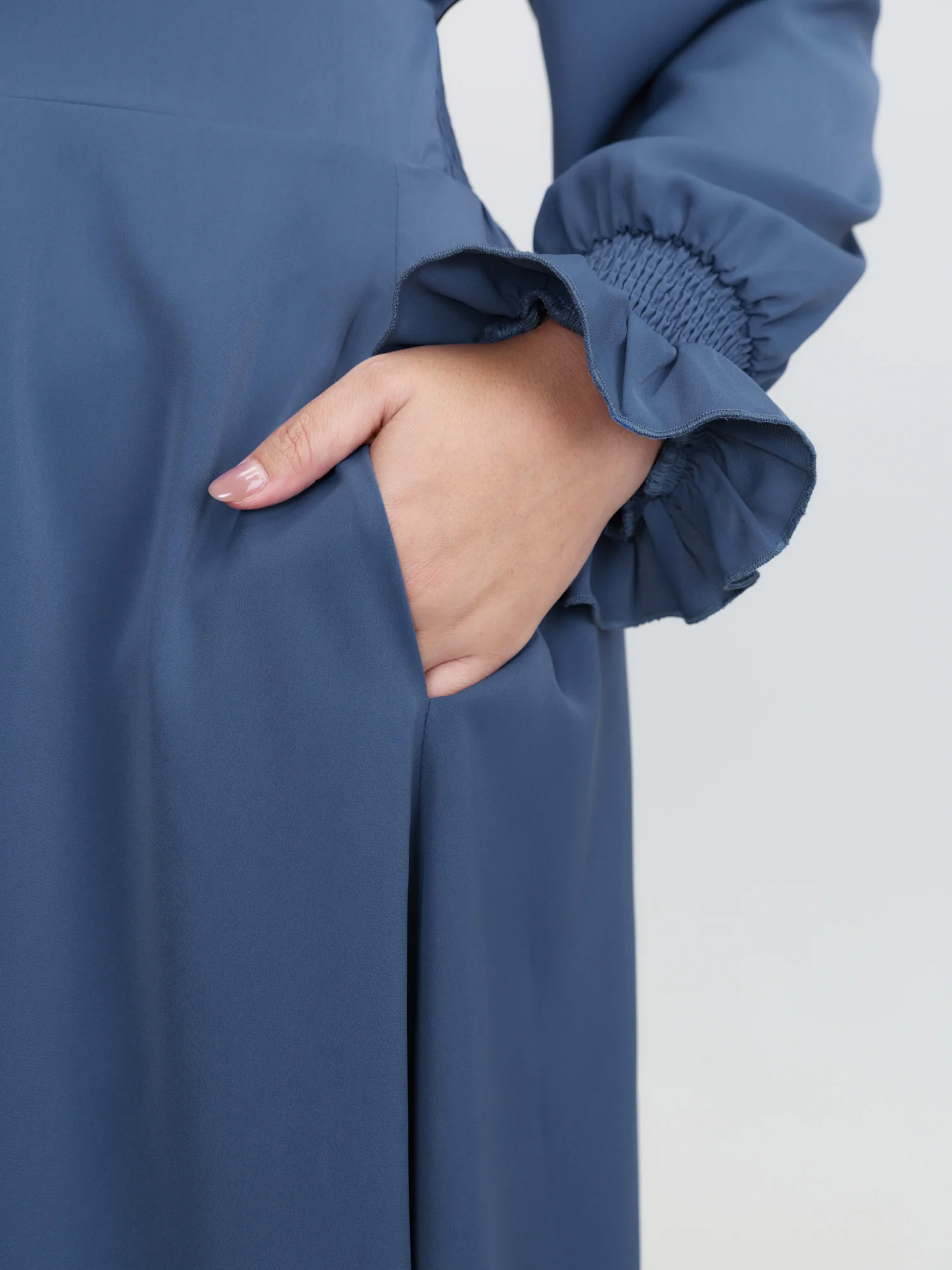 Pearl Metal Trim Buttons Shirred Midi Dress - Image 4