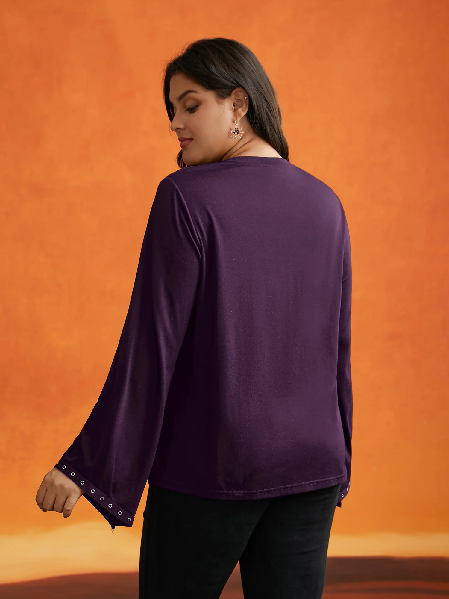 Peek-A-Boo Cut-Out Neckline T-shirt - Image 13