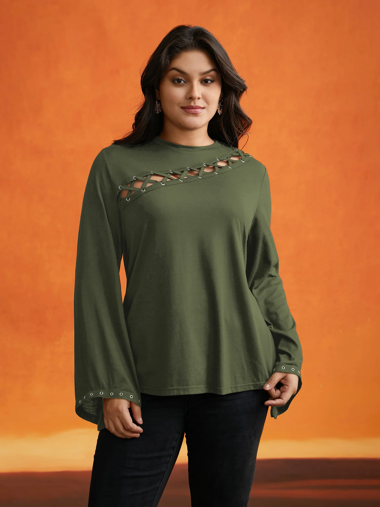 Peek-A-Boo Cut-Out Neckline T-shirt - Image 21