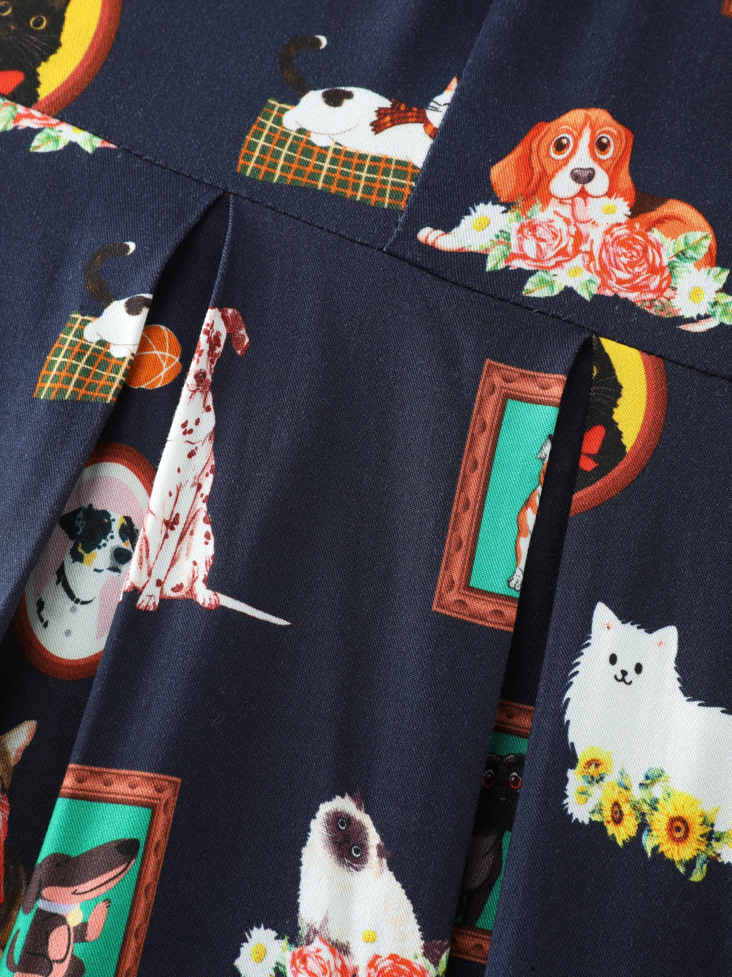 Pet Print Shirred Stretchy Back Midi Dress - Image 6