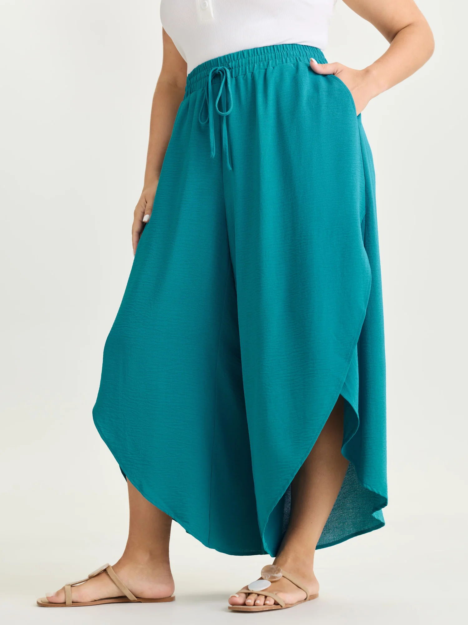 Petal Hem Split Wide leg Pants - Image 2