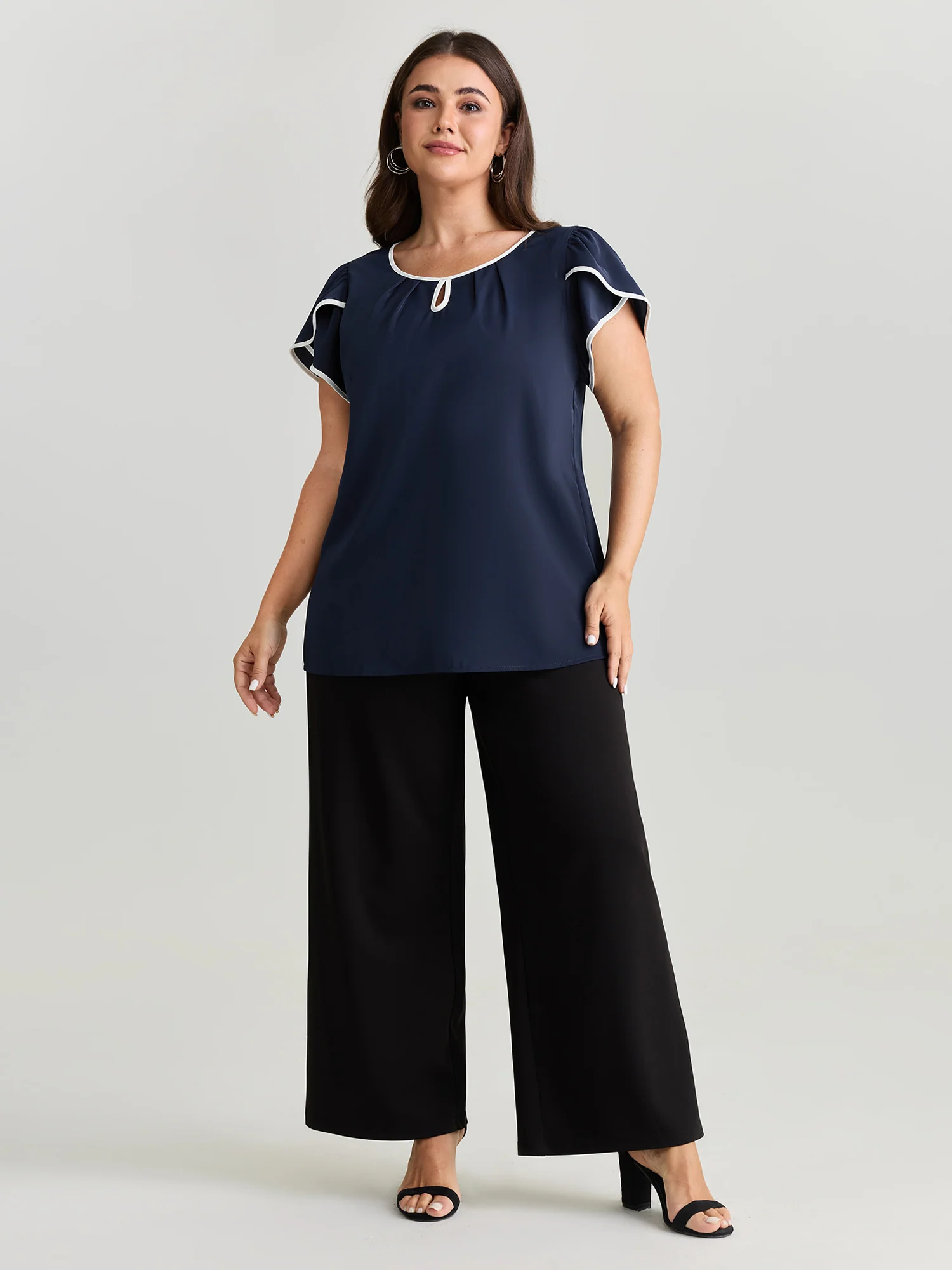 Petal Sleeve Color Contrast Plain Blouse - Image 3