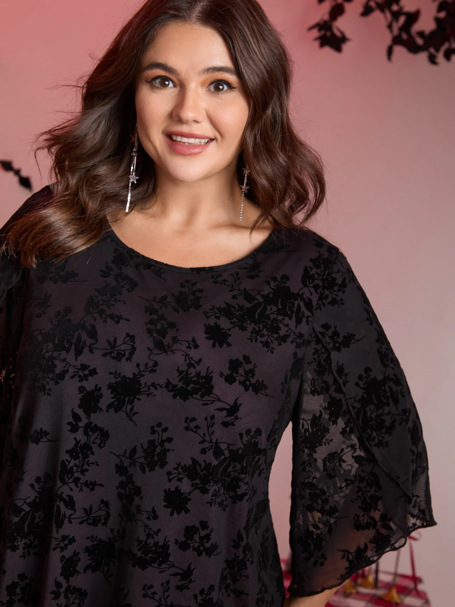Petal Sleeve Curvy Hem Mesh Knit Top - Image 2