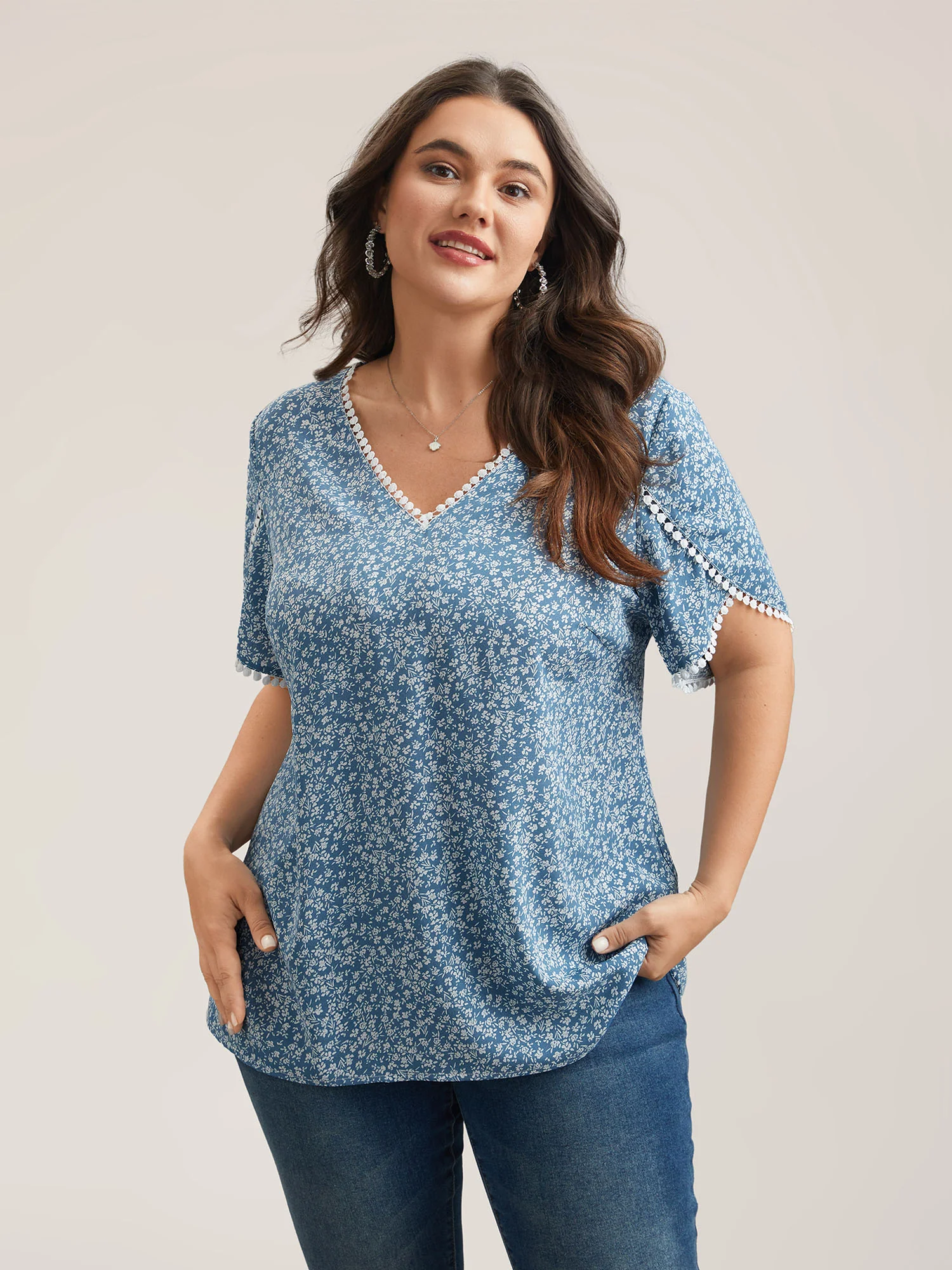 Petal Sleeve Floral Lace Spliced Shirt - Image 2