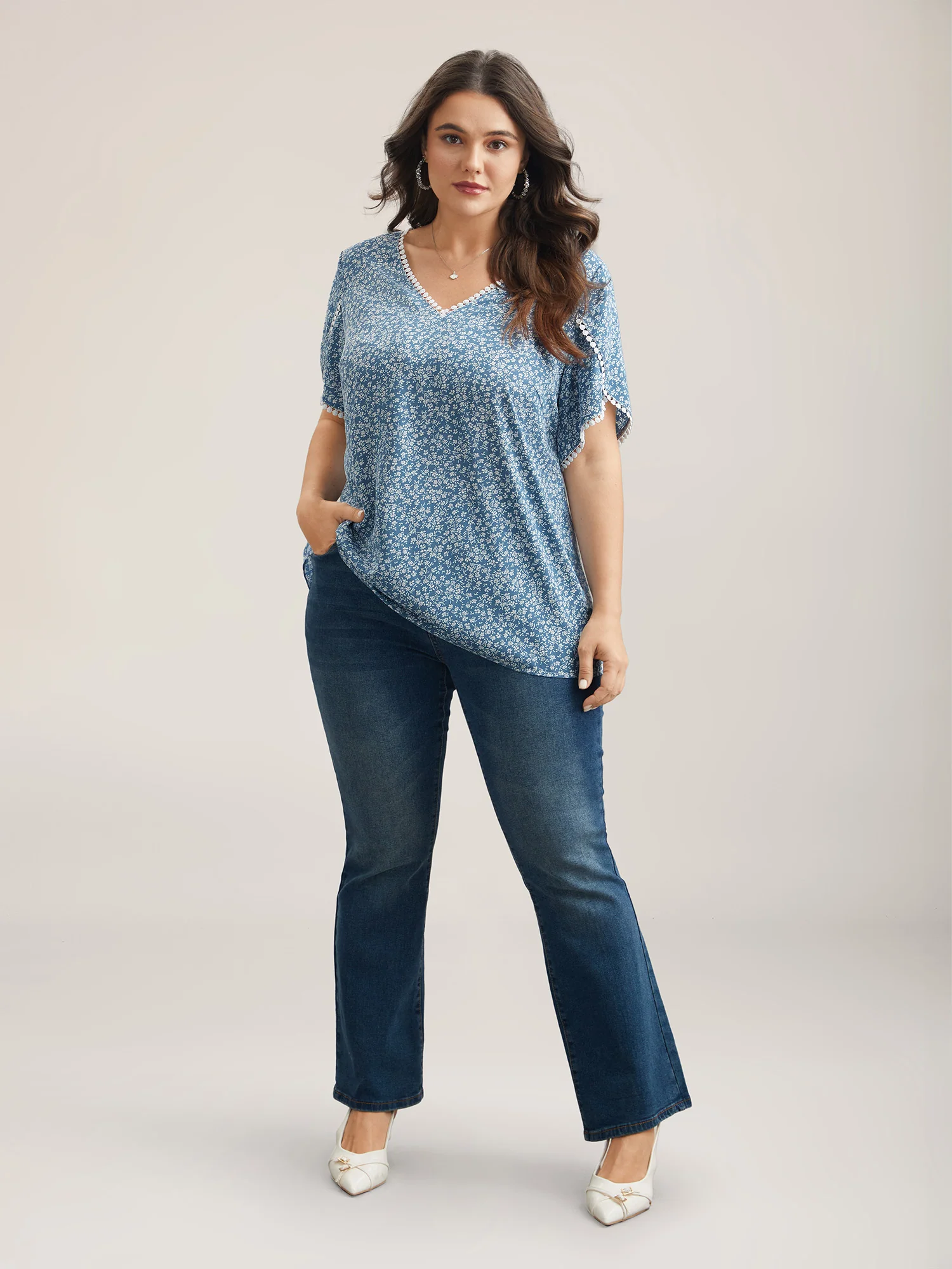 Petal Sleeve Floral Lace Spliced Shirt - Image 3