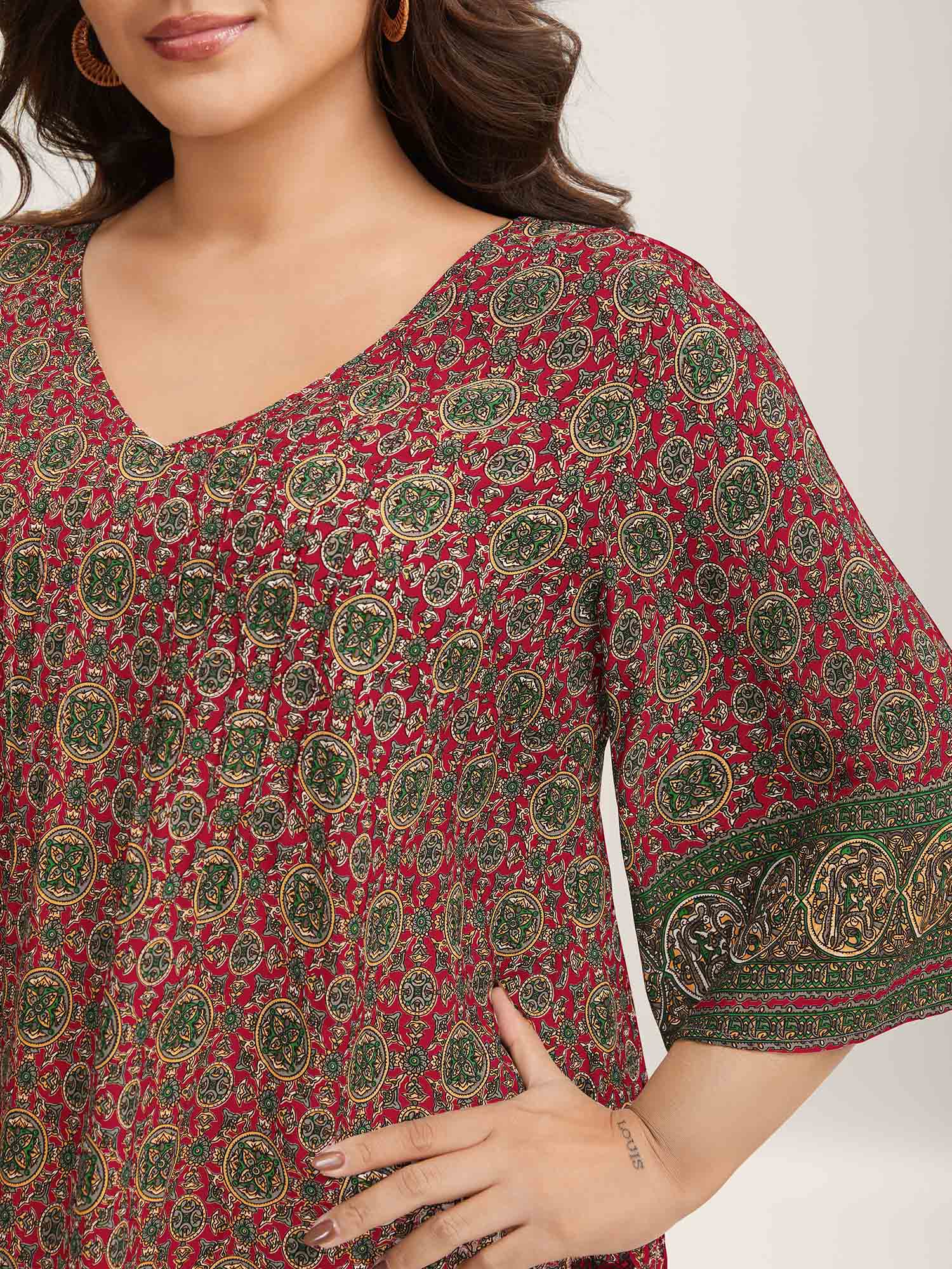 Pin-Tuck Pleat Ornate Print Relaxed Fit Shirt - Image 13