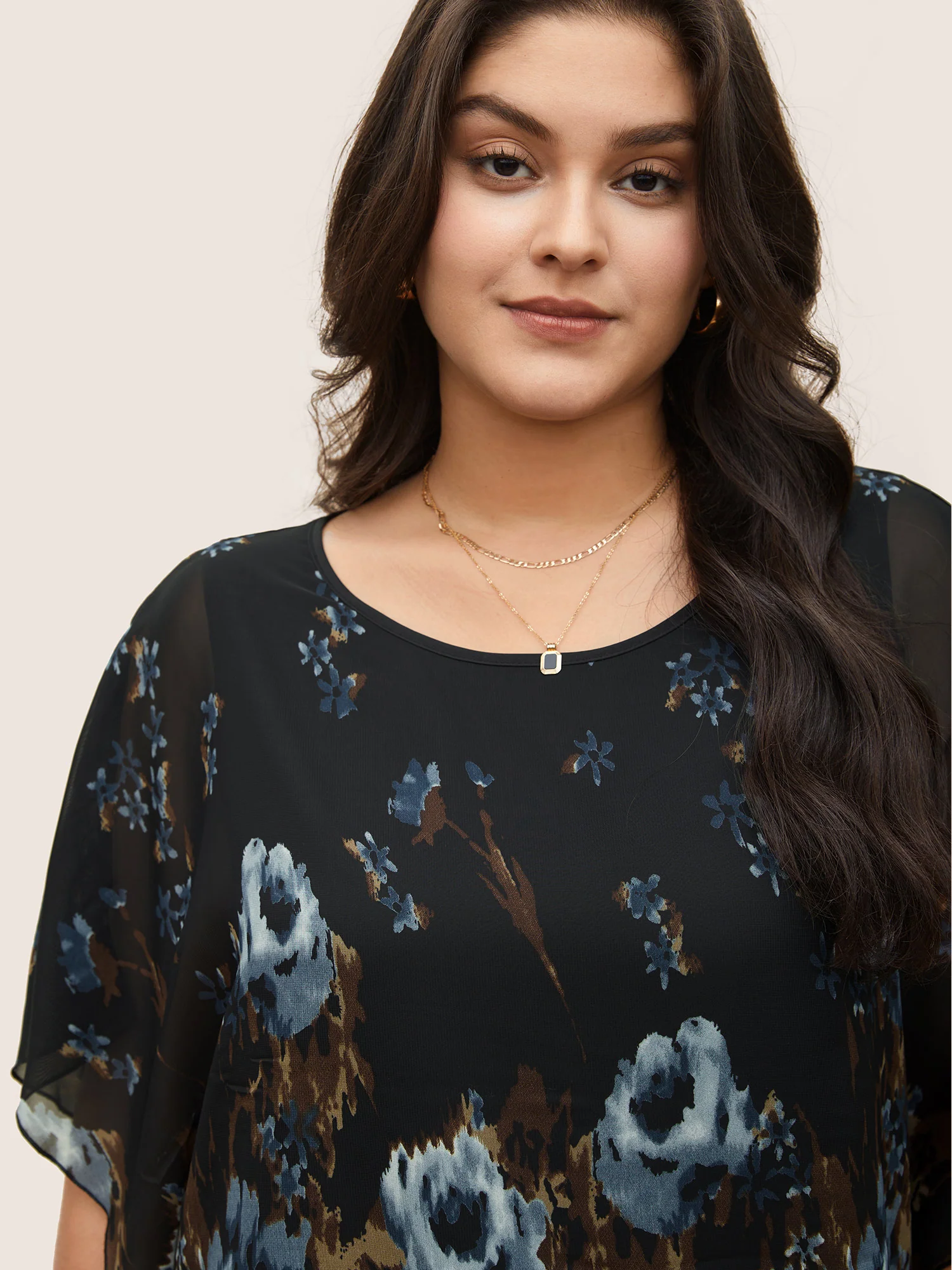 Pixel Flower Shirred Batwing Sleeve Blouse - Image 3