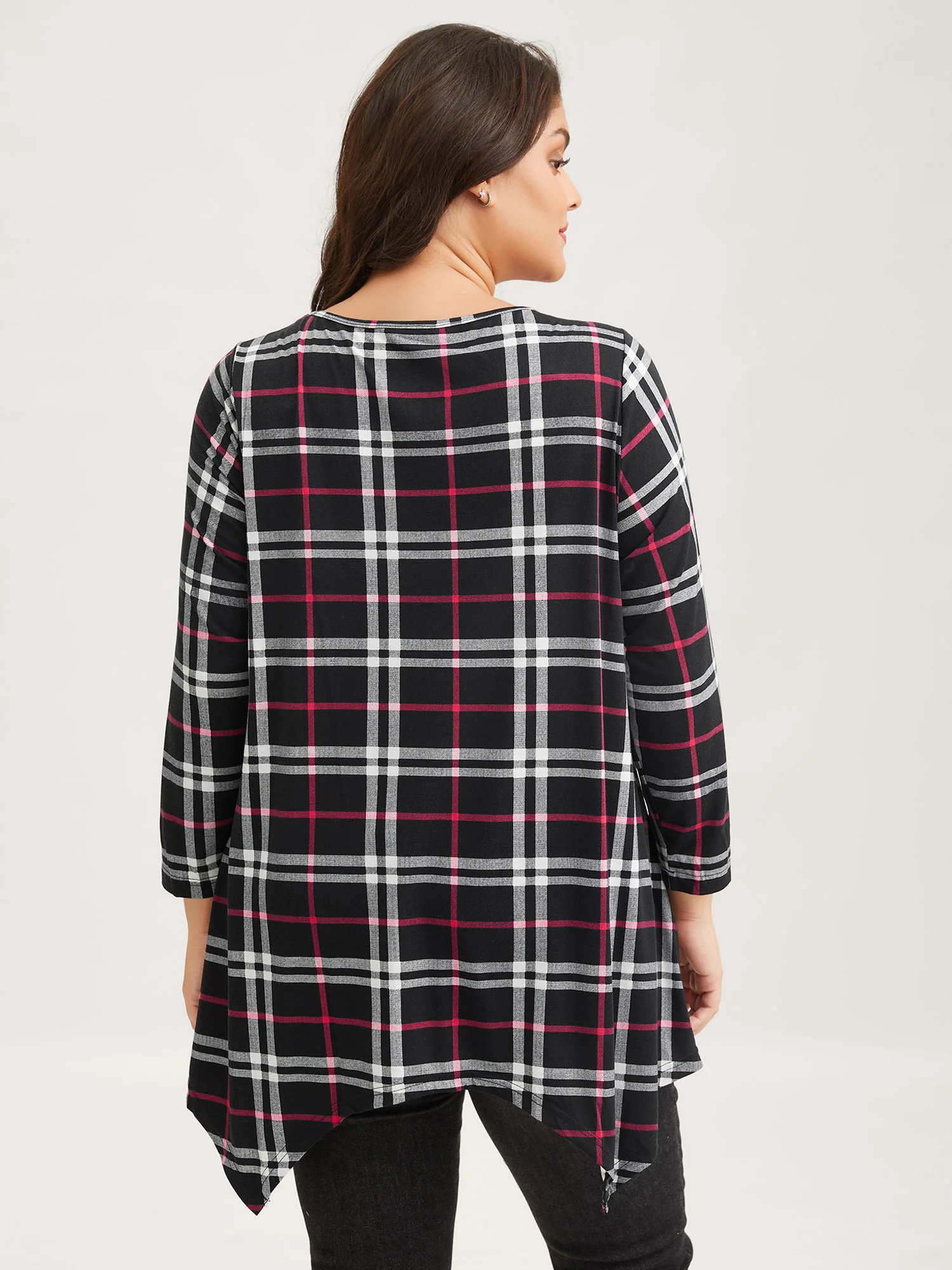 Plaid Asymmetrical Hem Pocket T-shirt - Image 4